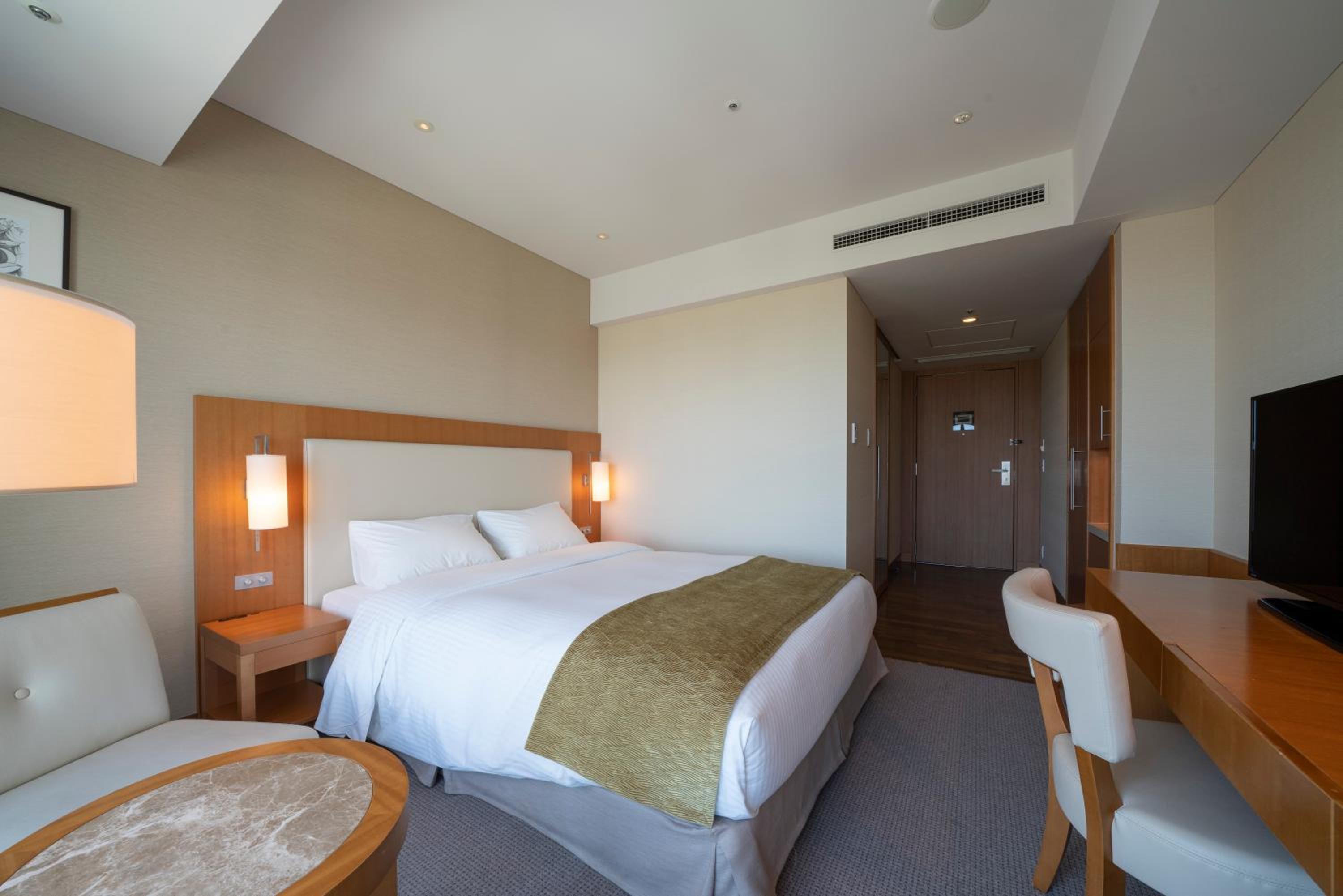 Moderate Double Room -Non Smoking - Photo 11