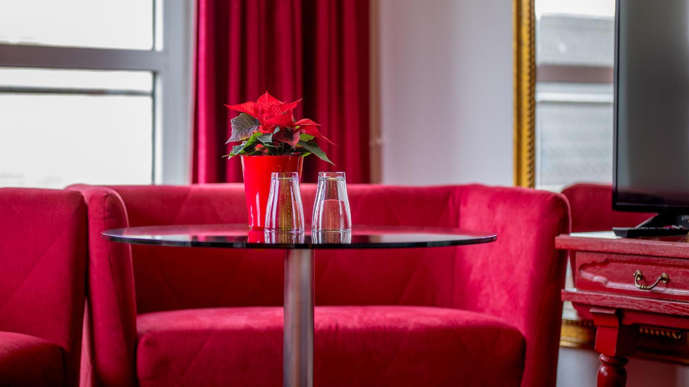 Junior Suite with Terrace - Photo 2