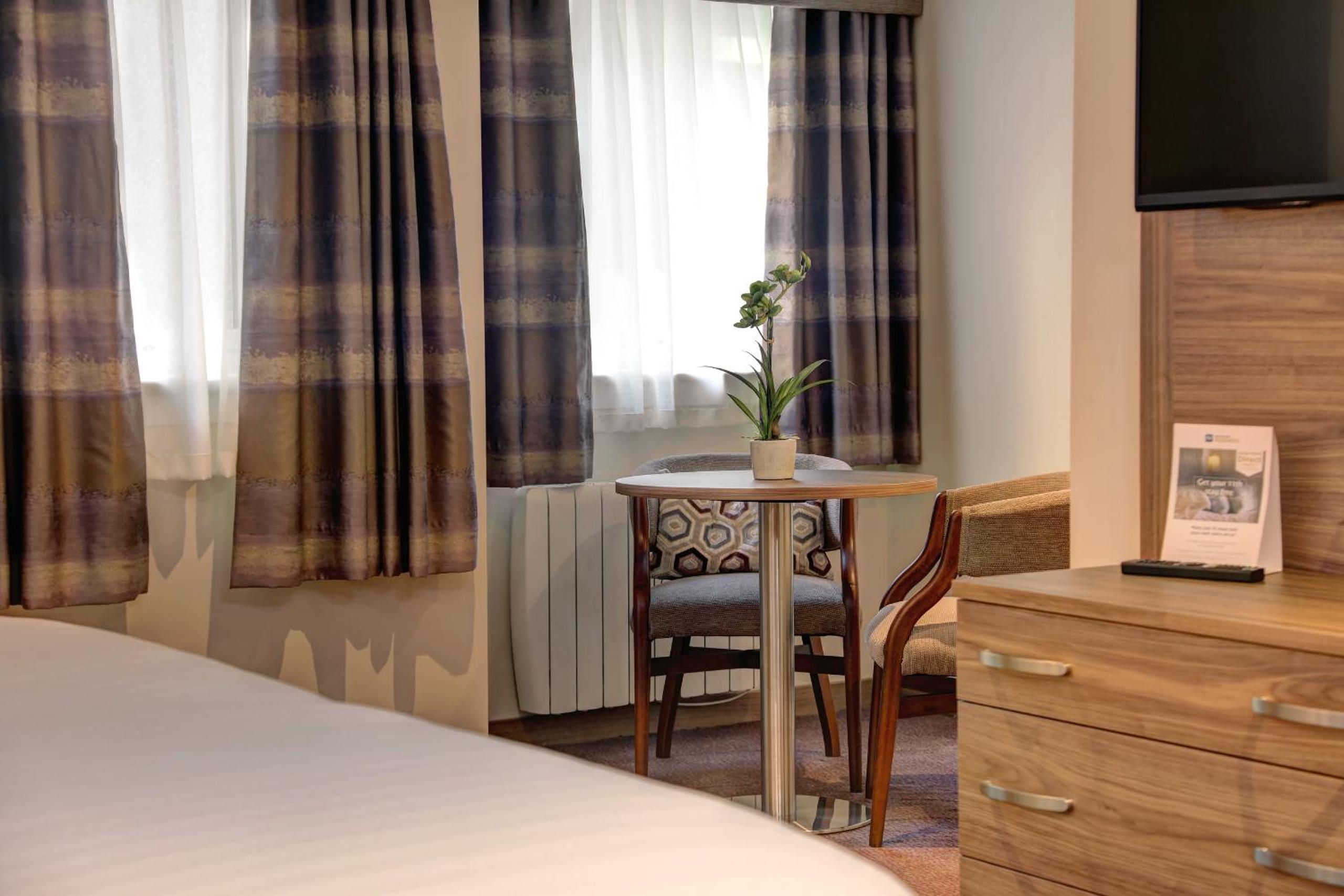 Standard Double Room - Non-Smoking - Photo 5
