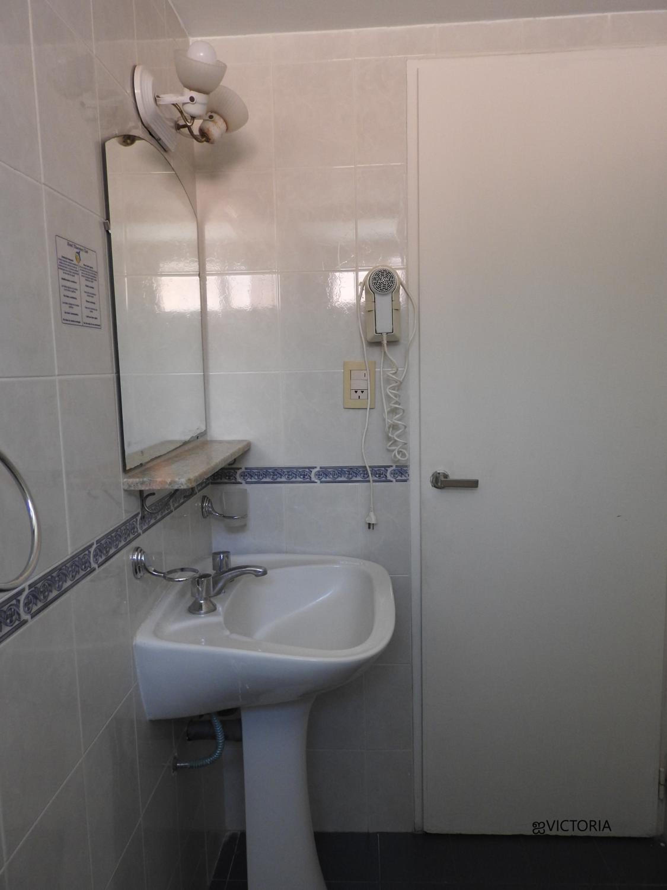 Classic Triple Room photo 3