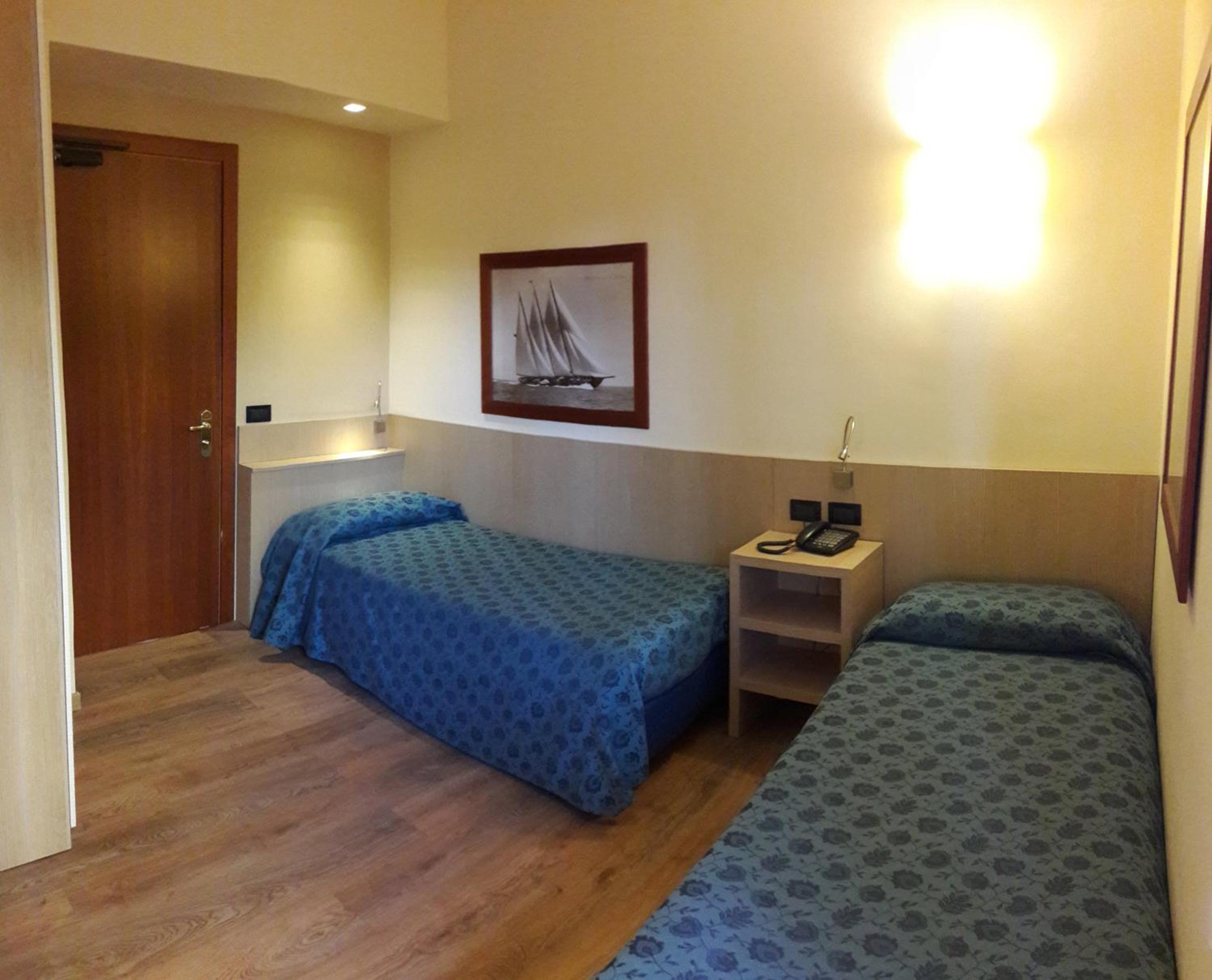 Economy Twin Room