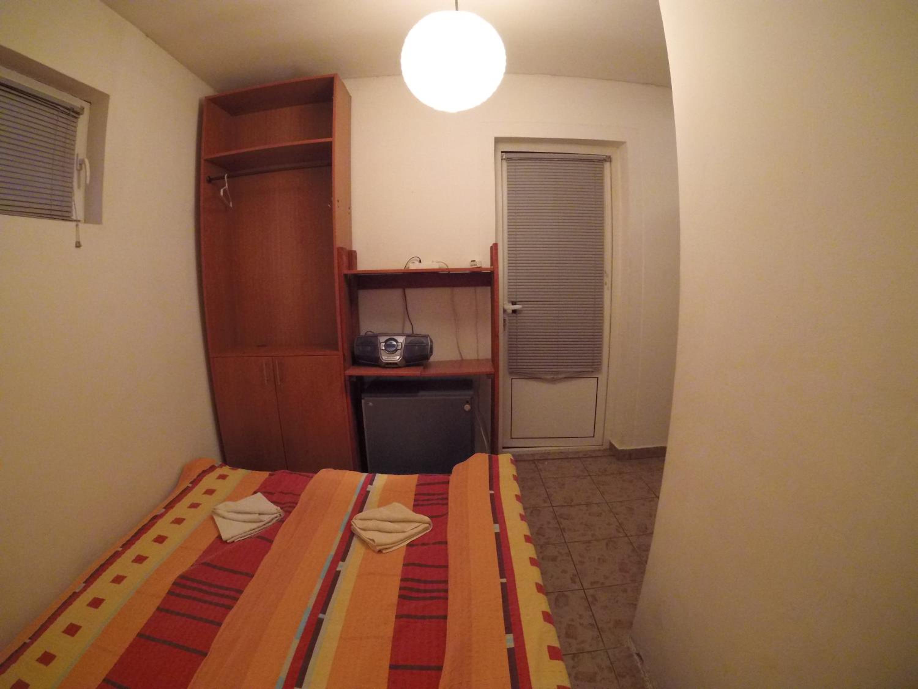 Double Room with Shared Toilet photo 2