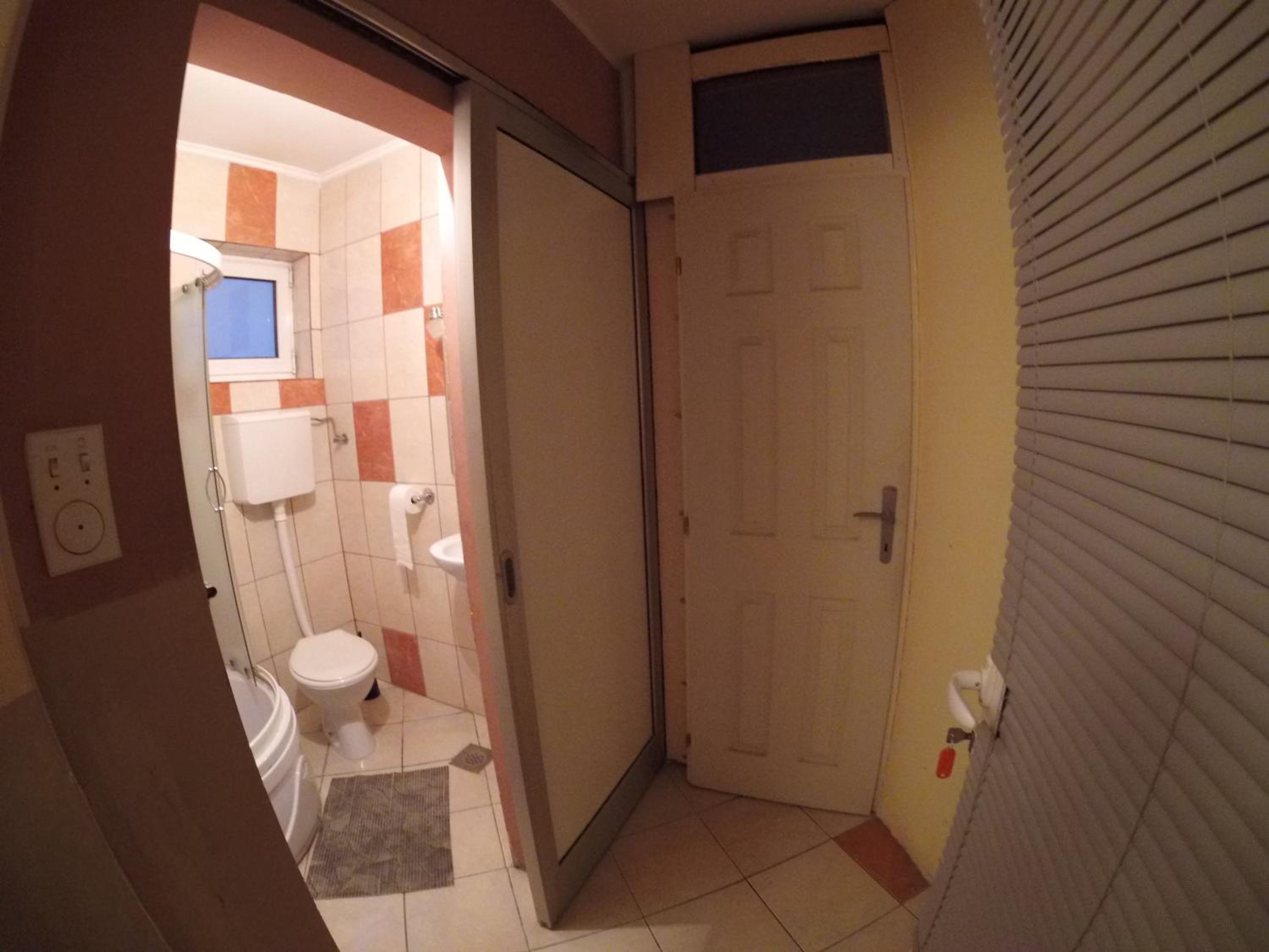 Double Room with Shared Toilet photo 3
