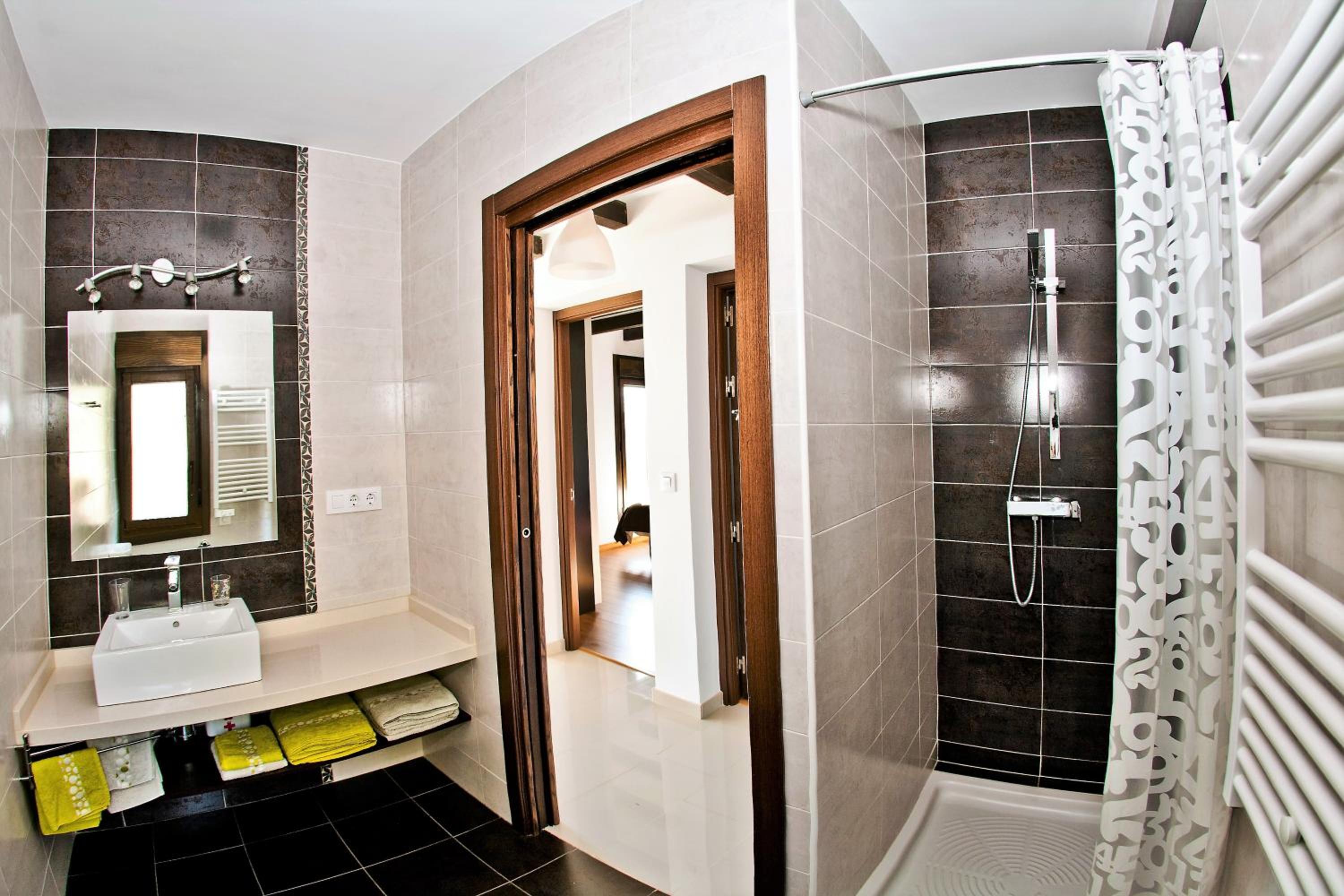 Two-Bedroom Apartment - Photo 10