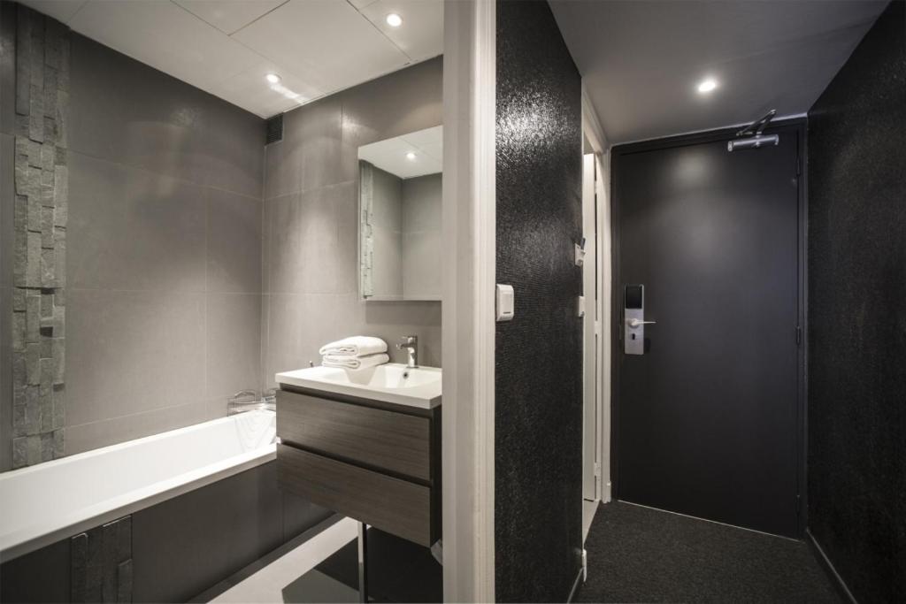 Double Room - Photo 4
