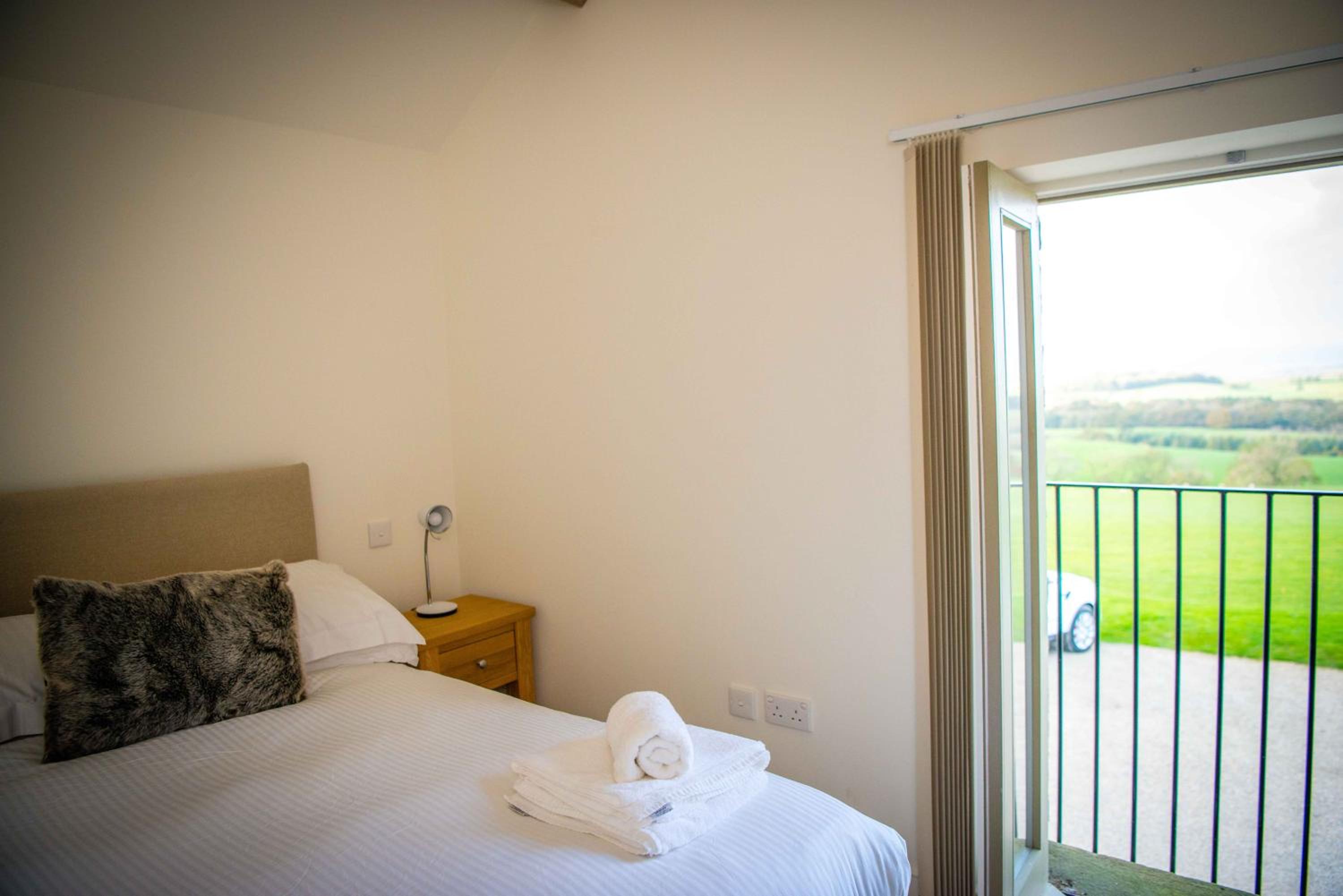 Two-Bedroom House photo 2