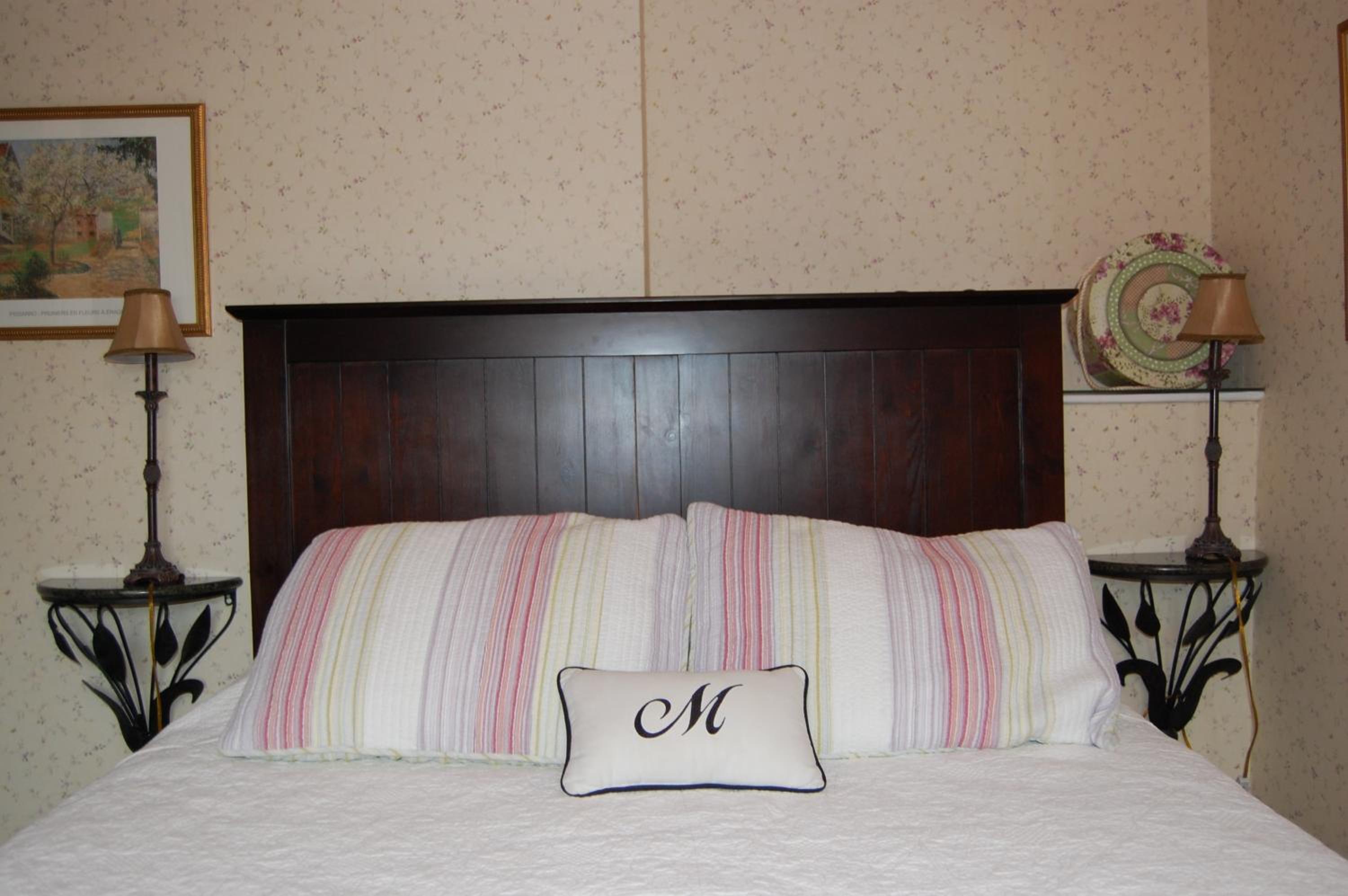 Queen Room 11