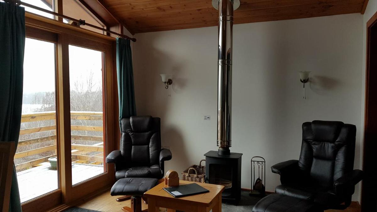 Superior Chalet with Hot Tub photo 1