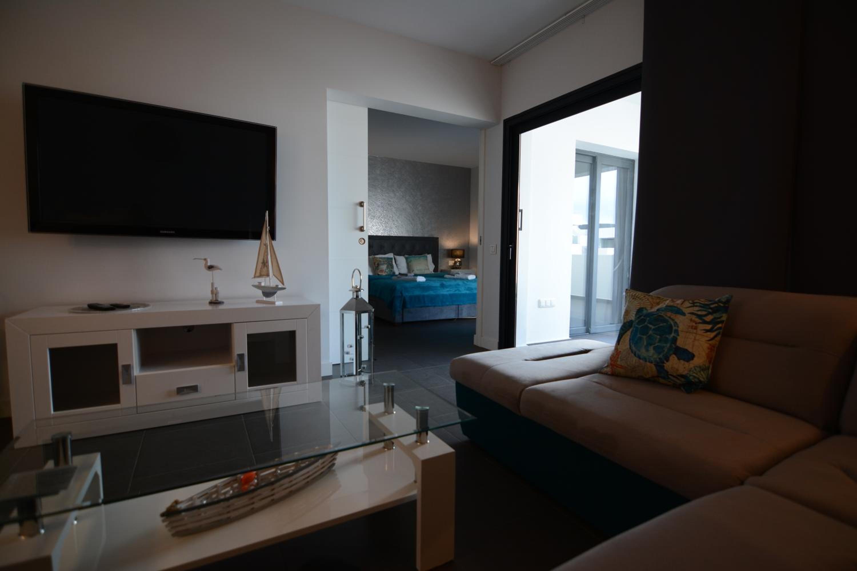 Apartamento con vista a la piscina