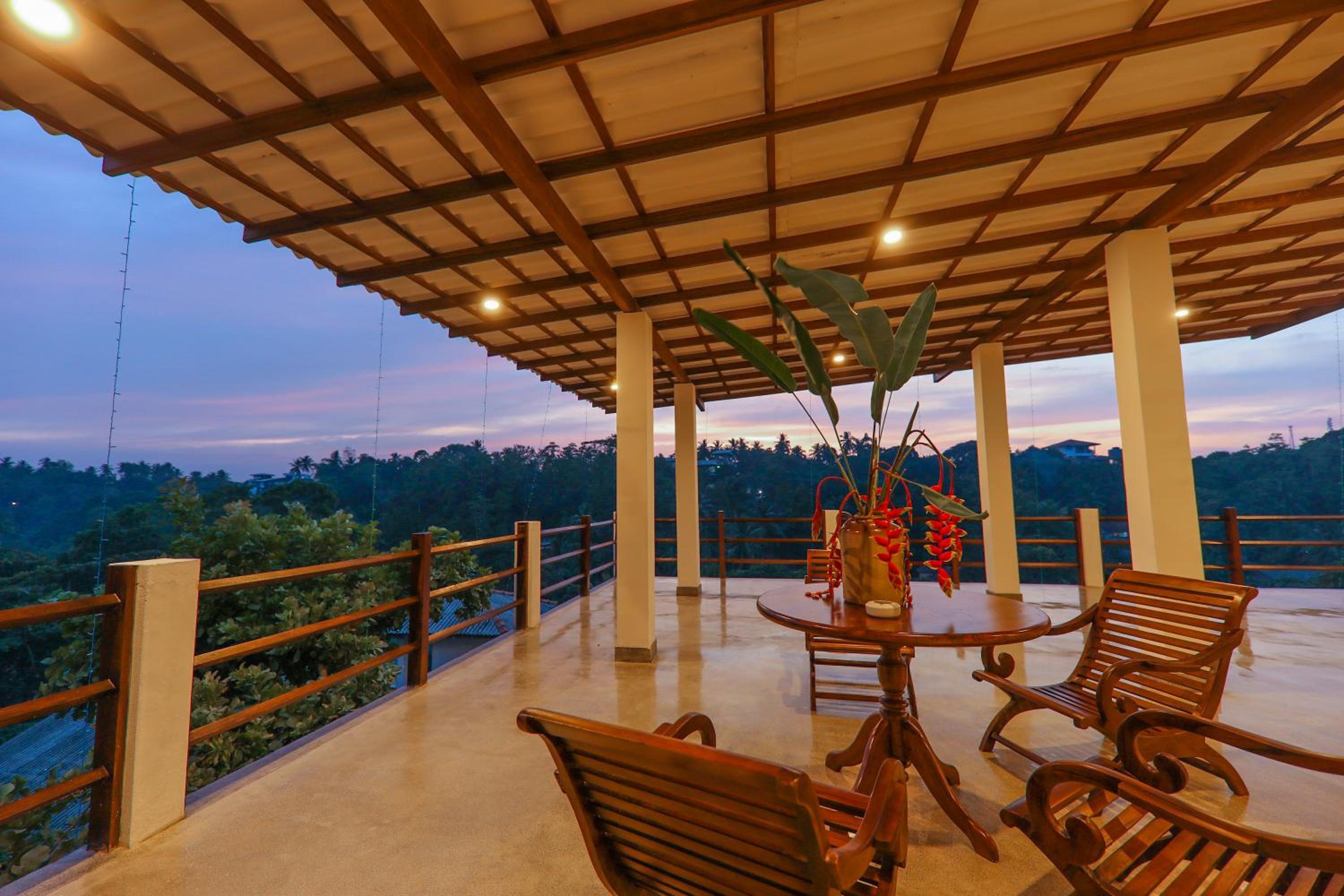 Two-Bedroom Apartment with Sea View photo 2