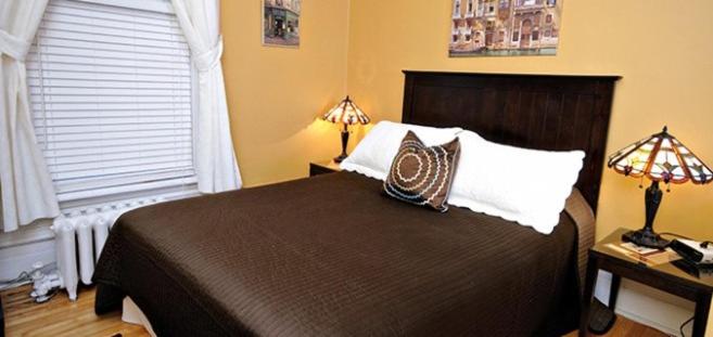 Basic Queen Room 14