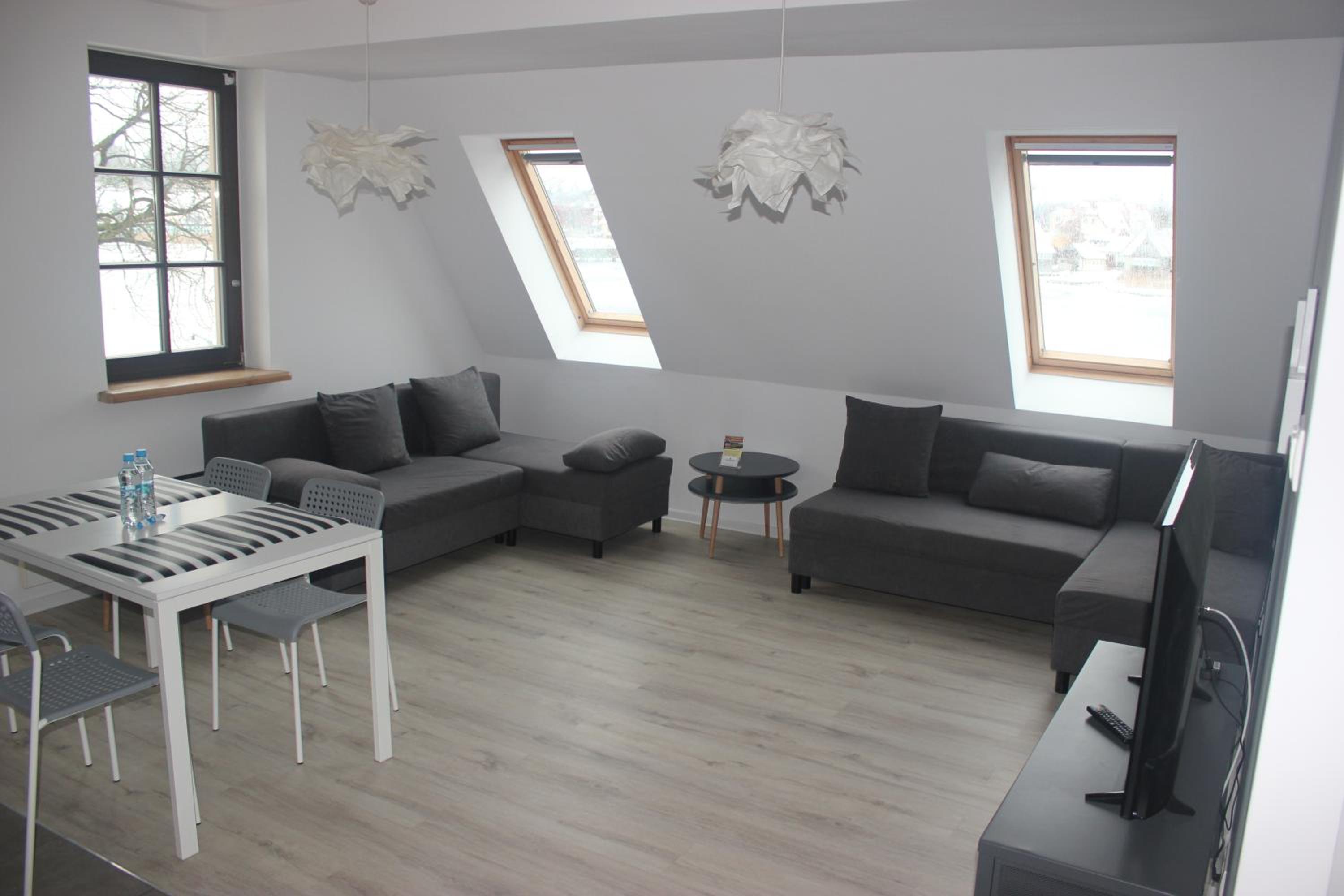 Studio Apartment photo 1