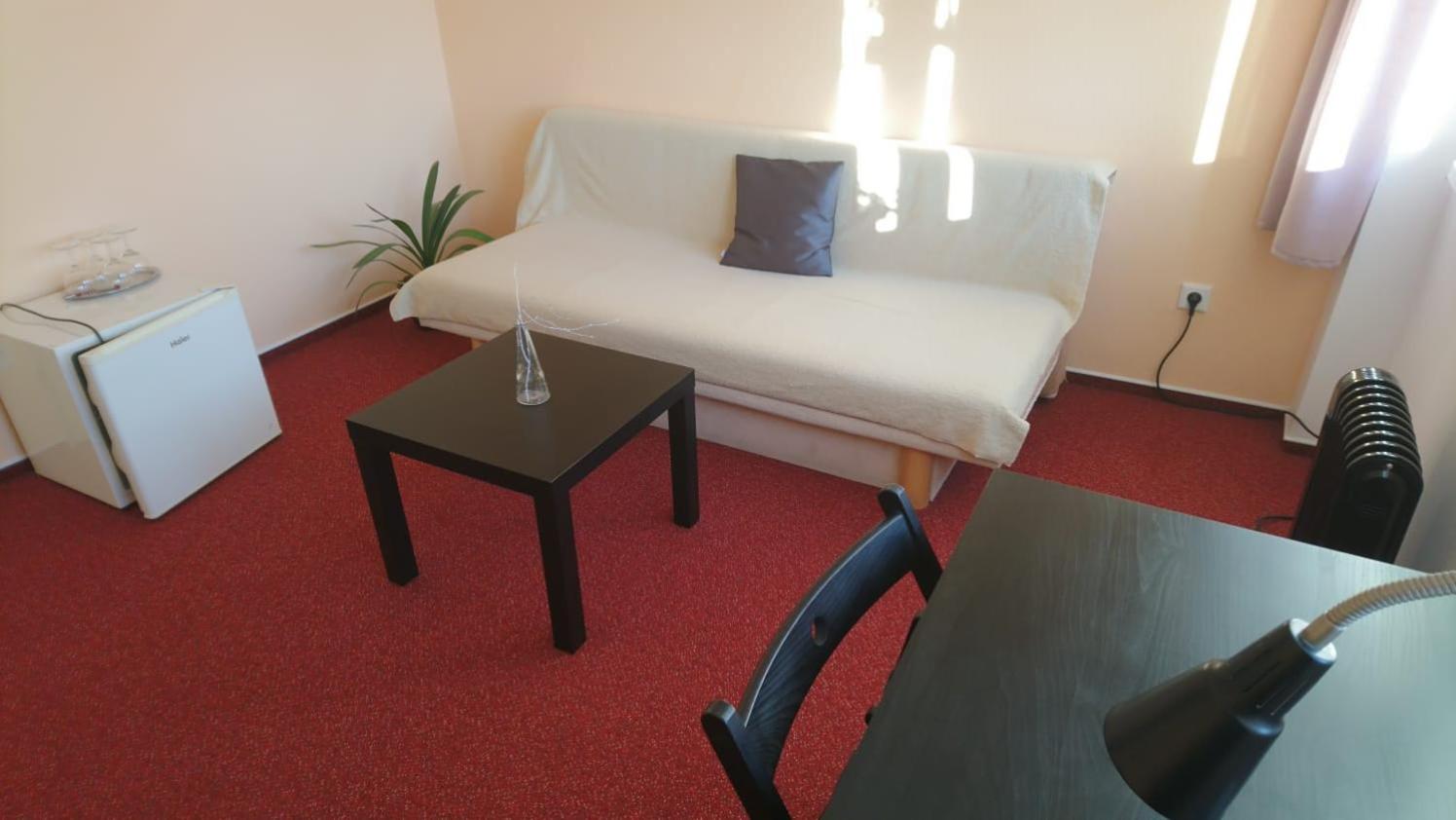 Double or Twin Room - Photo 3