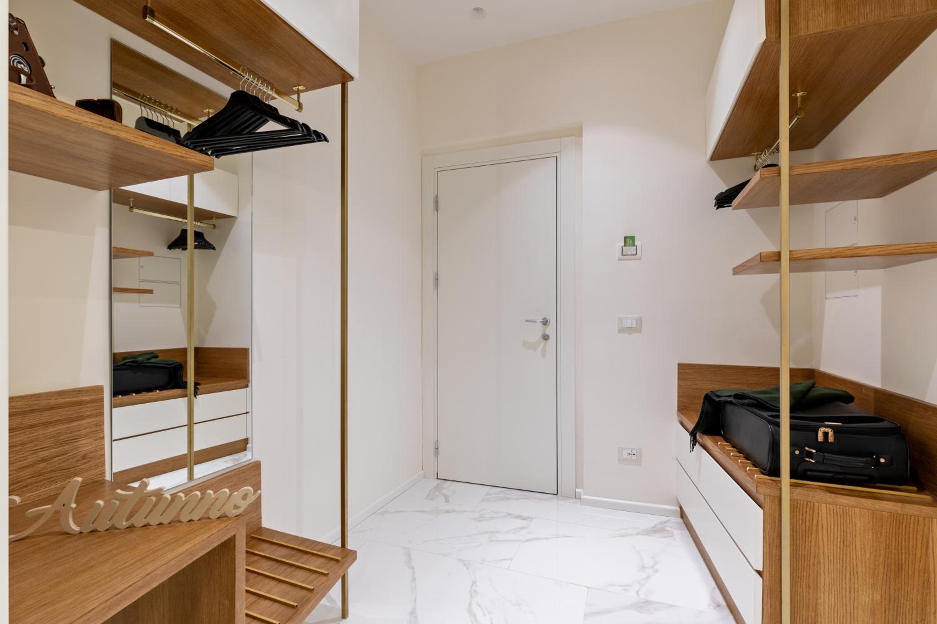 Deluxe Triple Room photo 2