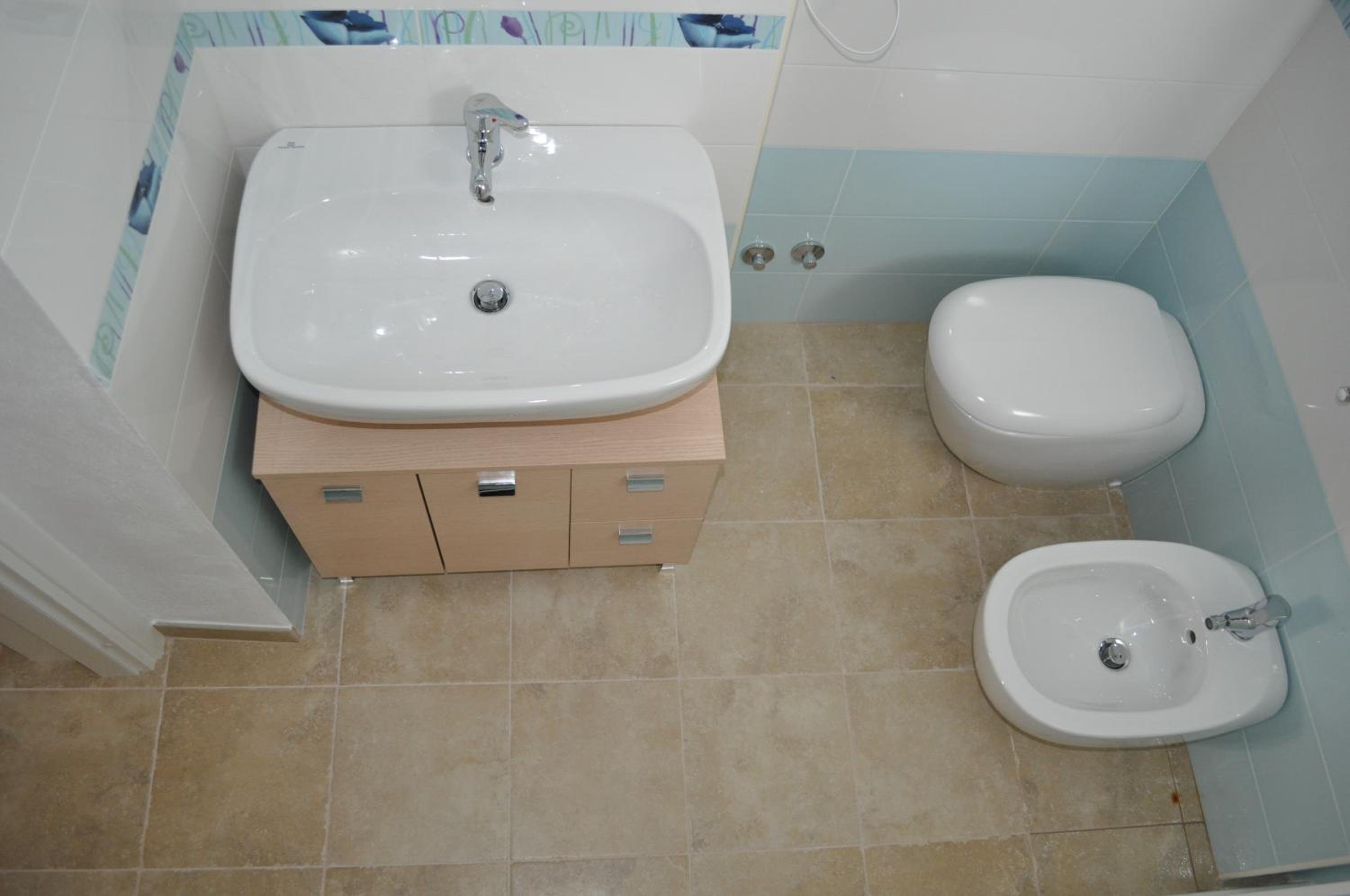 Standard Double Room - Photo 7