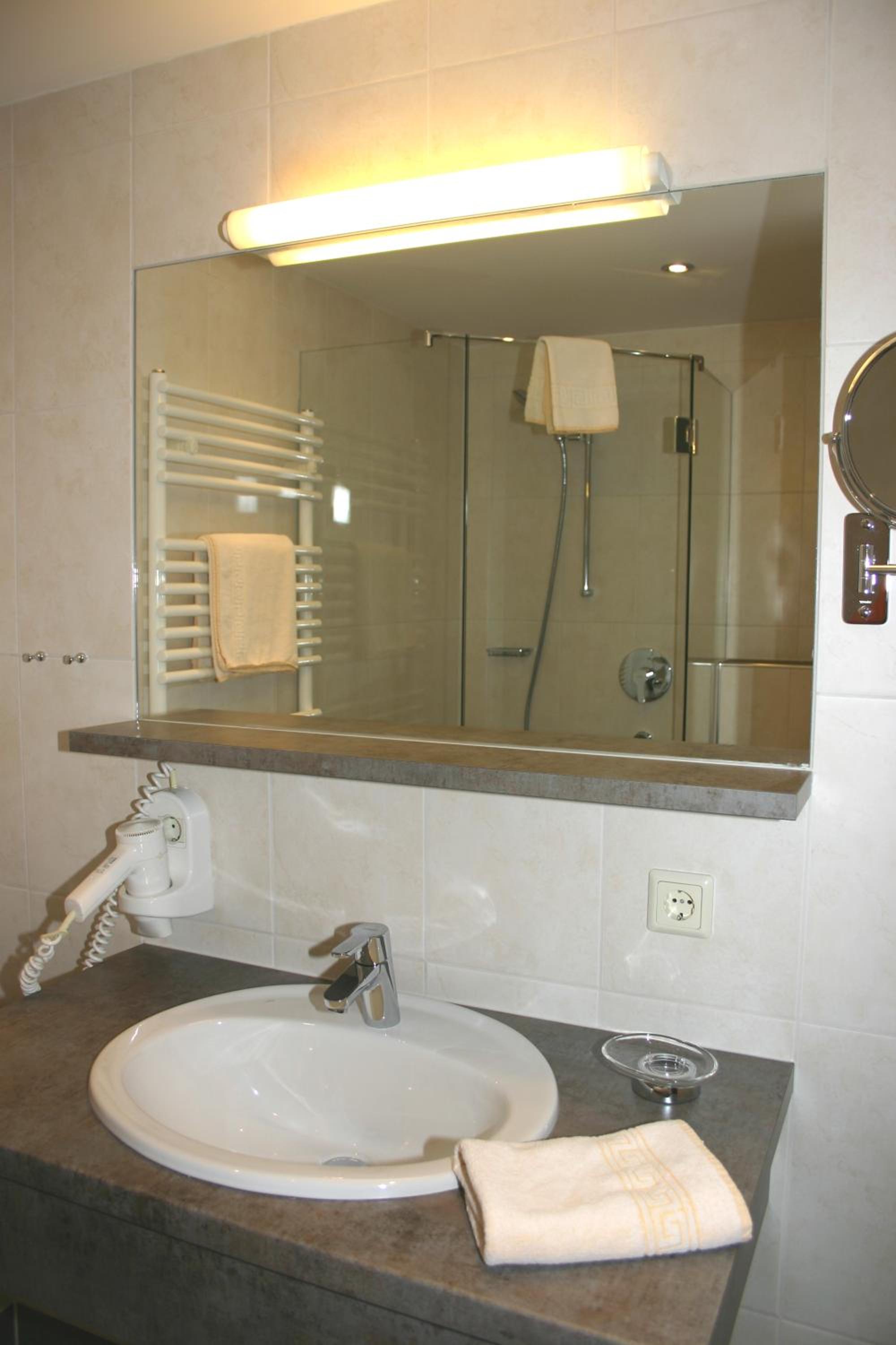 Single Room photo 2