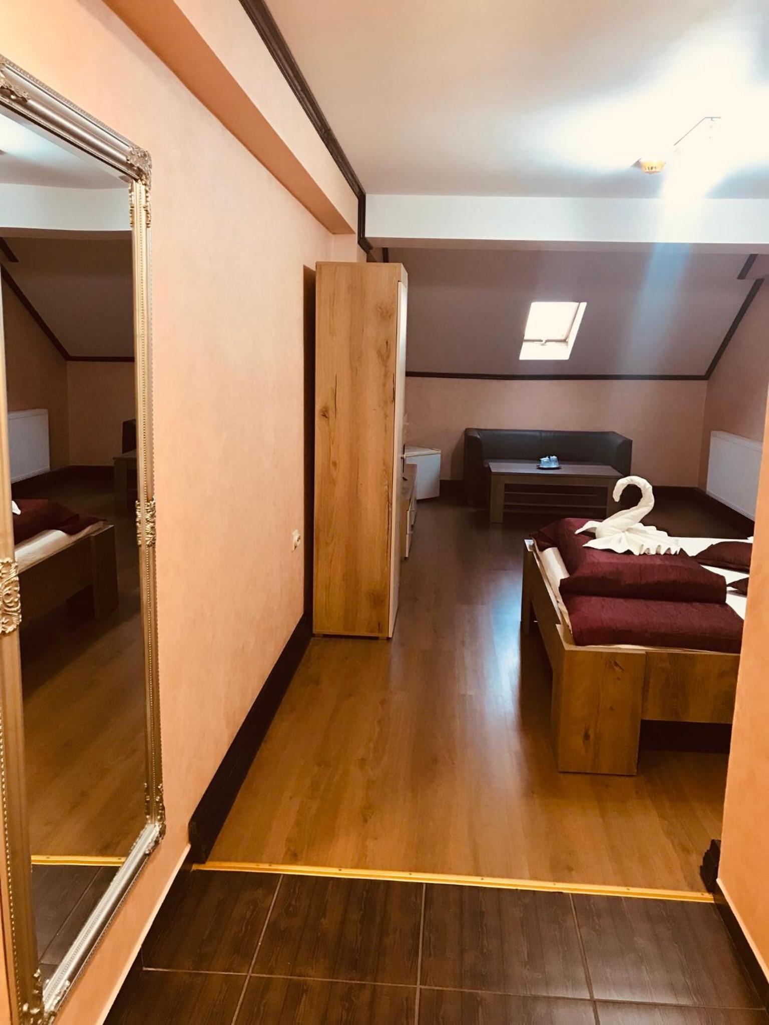 Superior Double Room - Photo 3