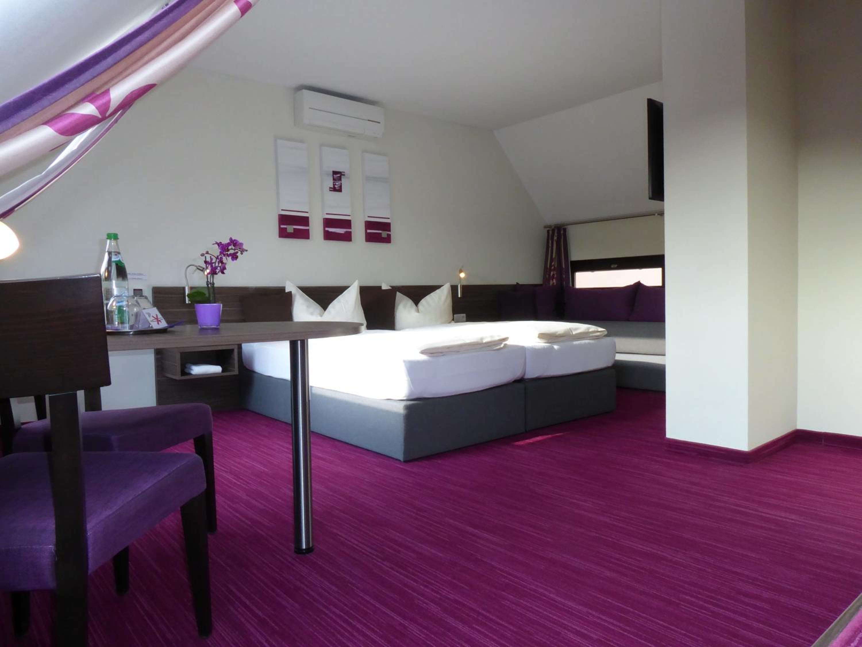 Large Double Room photo 1