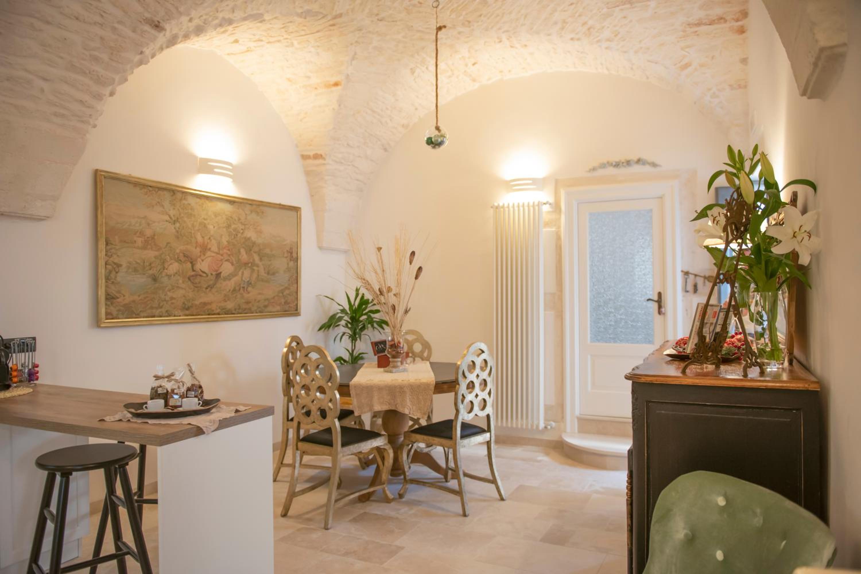 One-Bedroom House - Photo 45