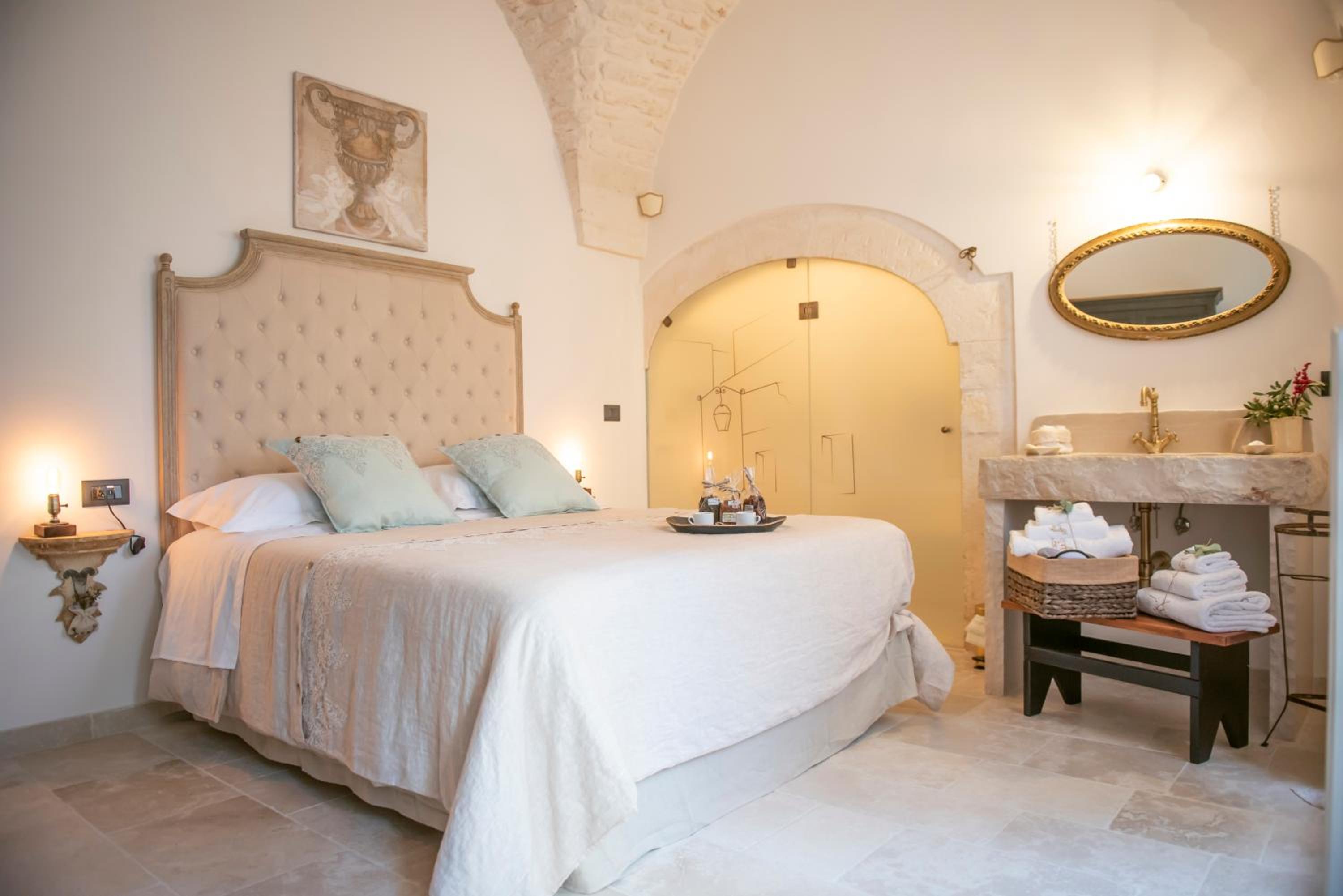 One-Bedroom House - Photo 11