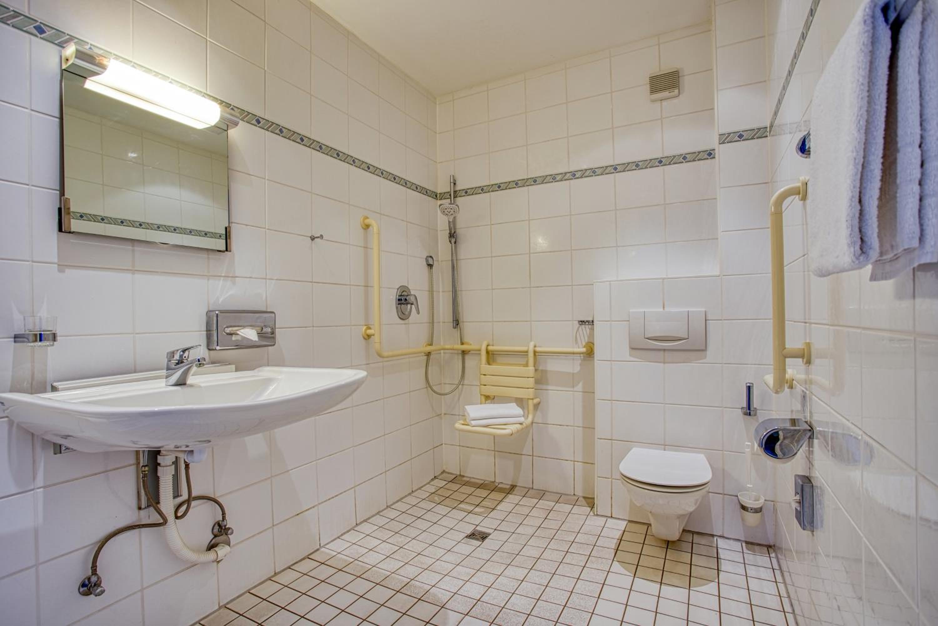 Comfort Single Room - Disability Access photo 3
