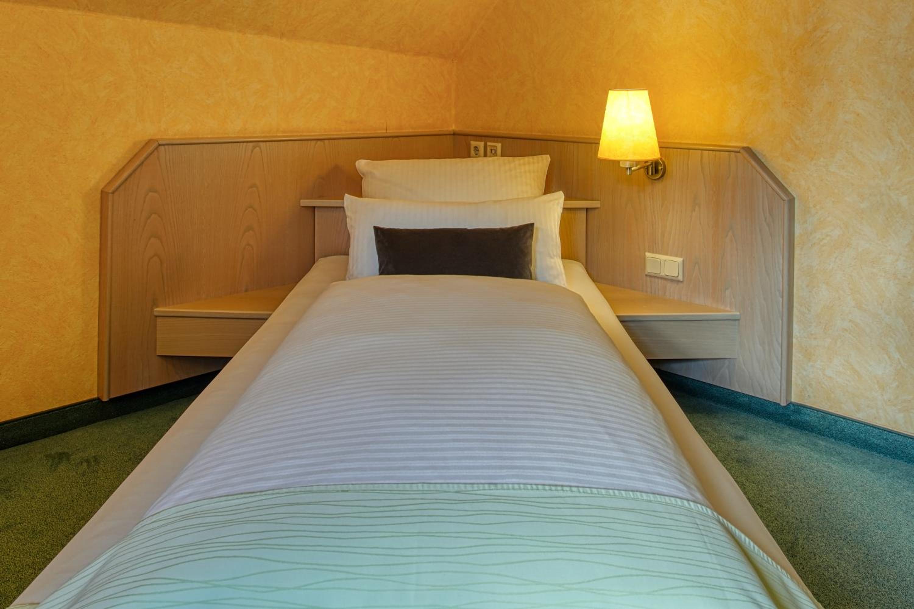 Comfort Single Room with Shower photo 2