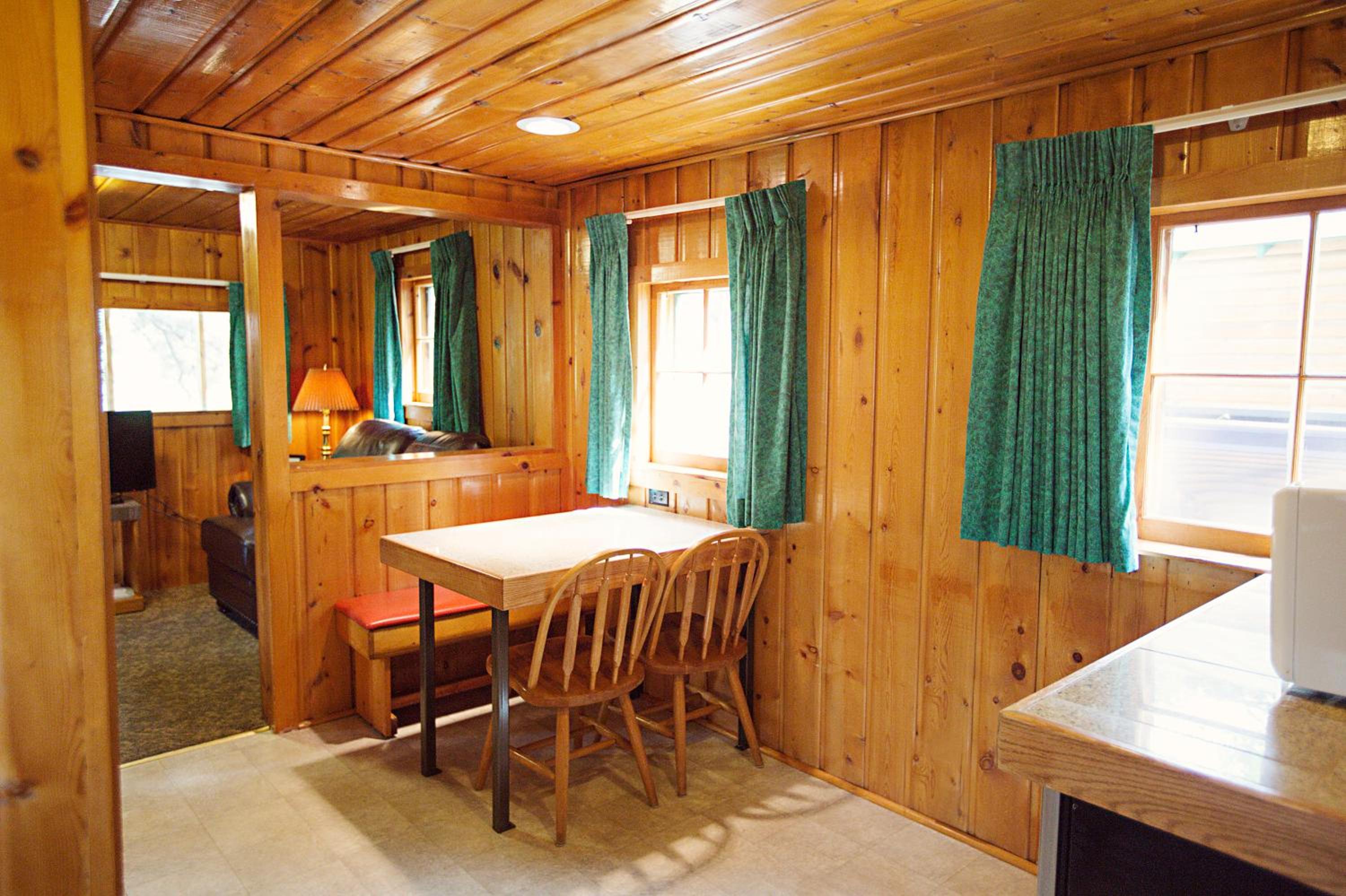 One-Bedroom House - Photo 2