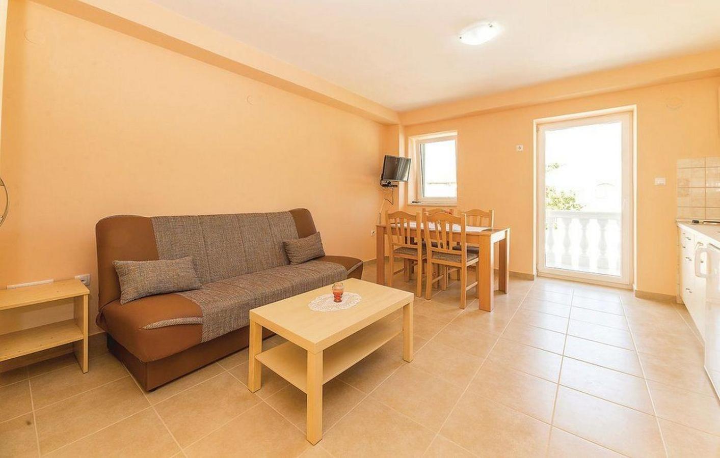 Standard Studio - First Floor