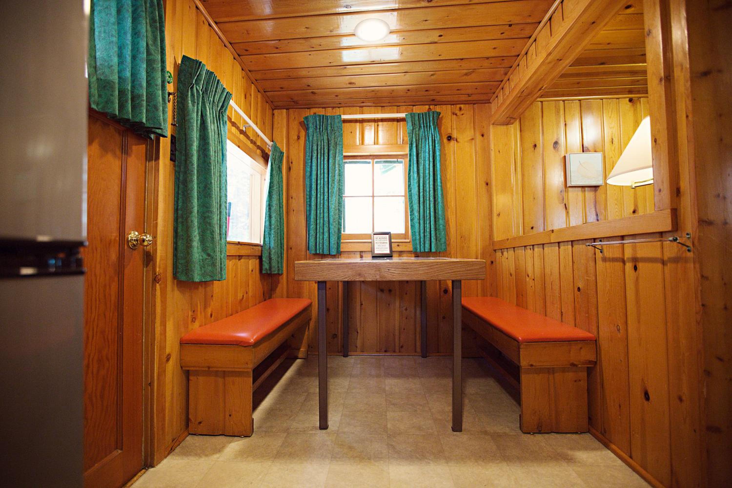 Two-Bedroom House - Photo 9