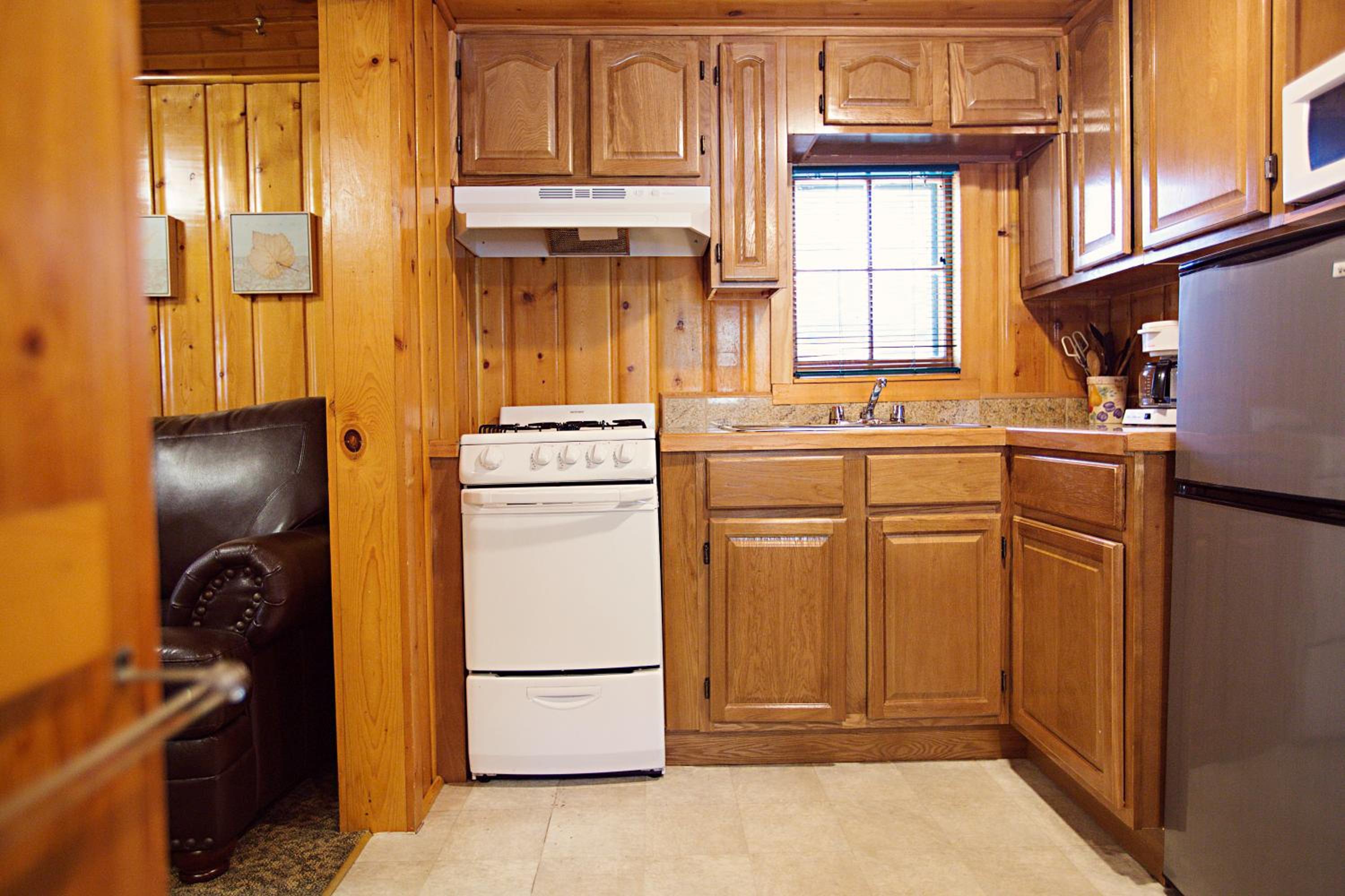 Two-Bedroom House - Photo 10