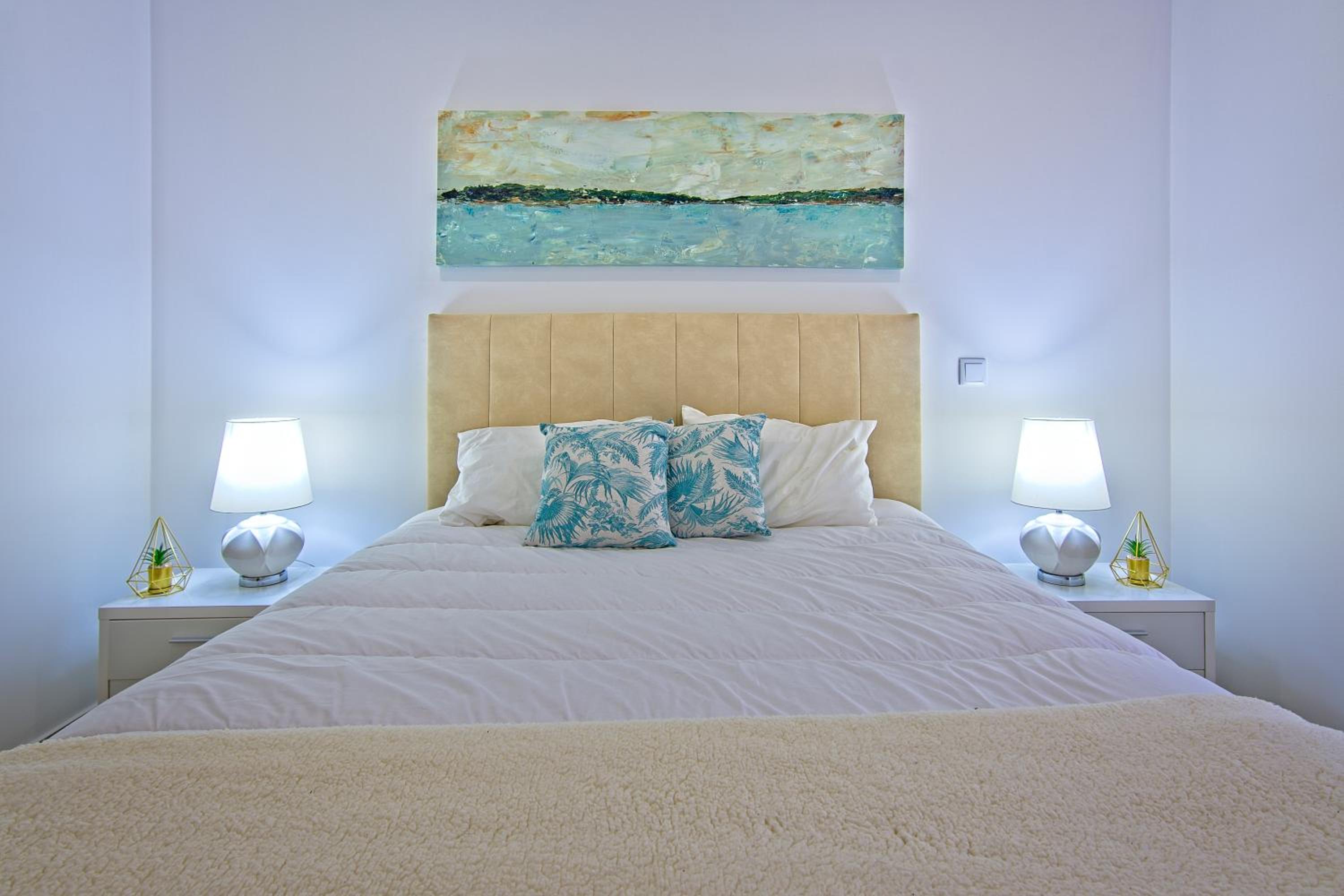 One-Bedroom Apartment - Photo 29