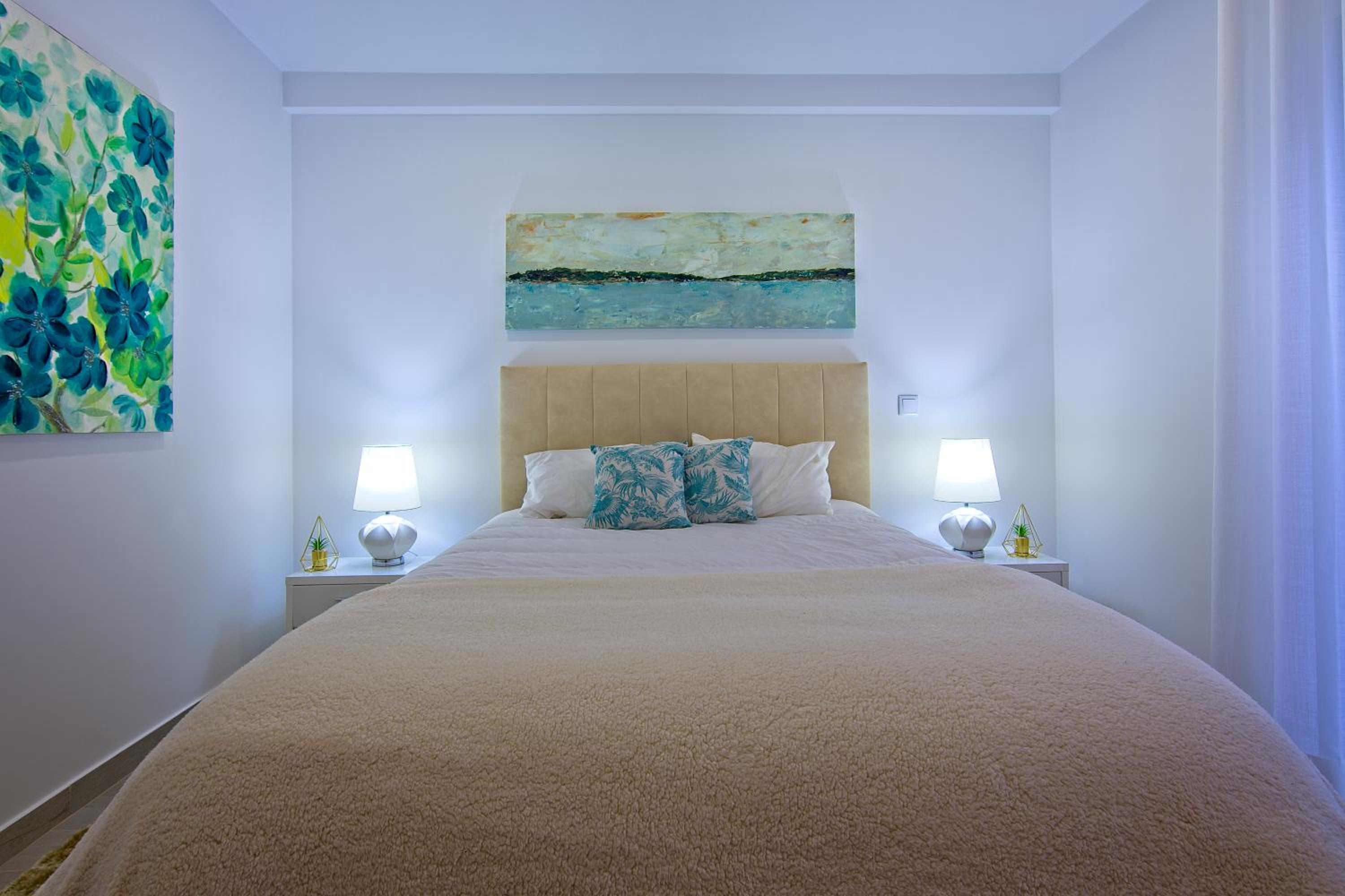 One-Bedroom Apartment - Photo 13