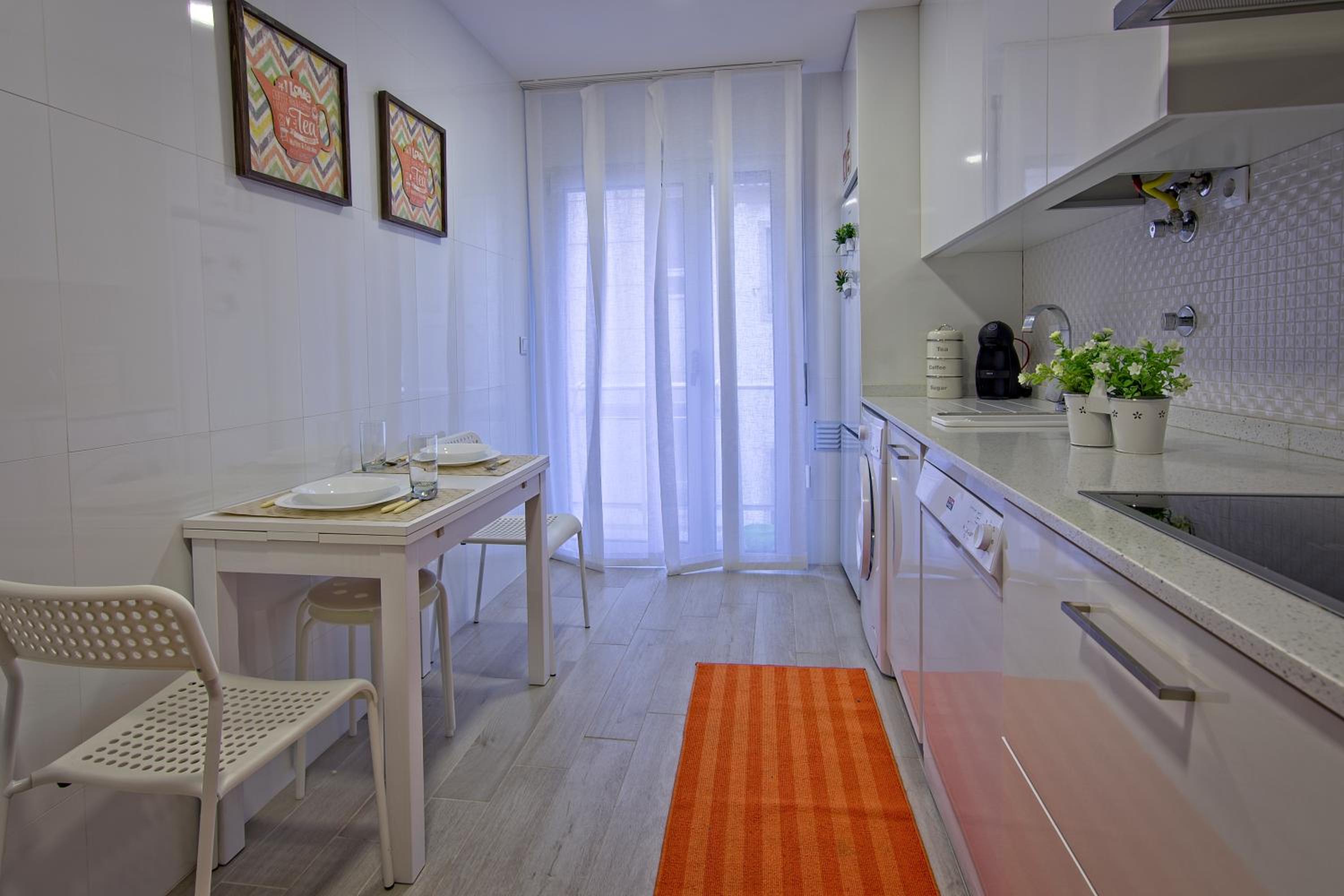 One-Bedroom Apartment - Photo 27