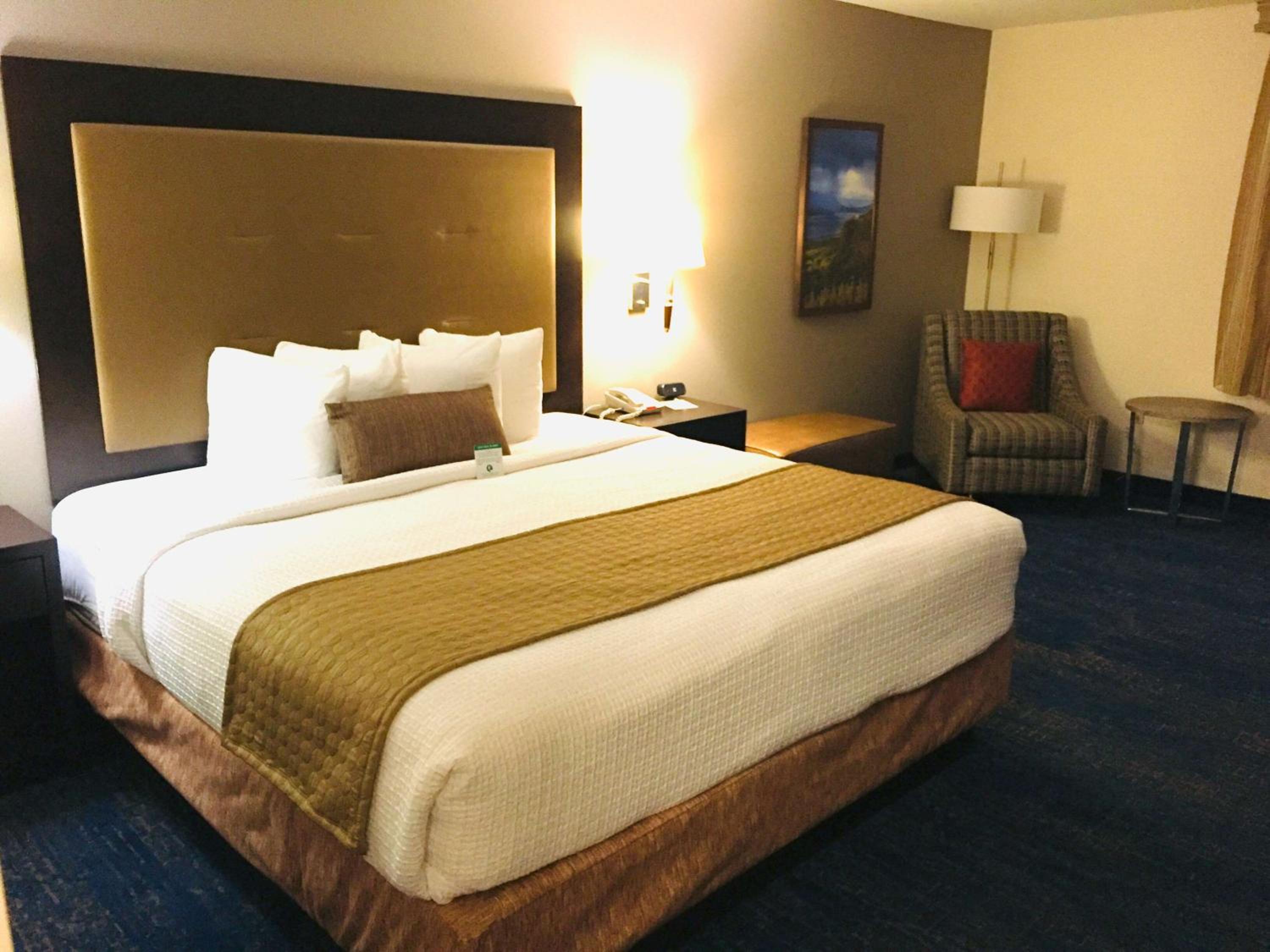 King Room with Bath Tub - Disability Access/Non-Smoking