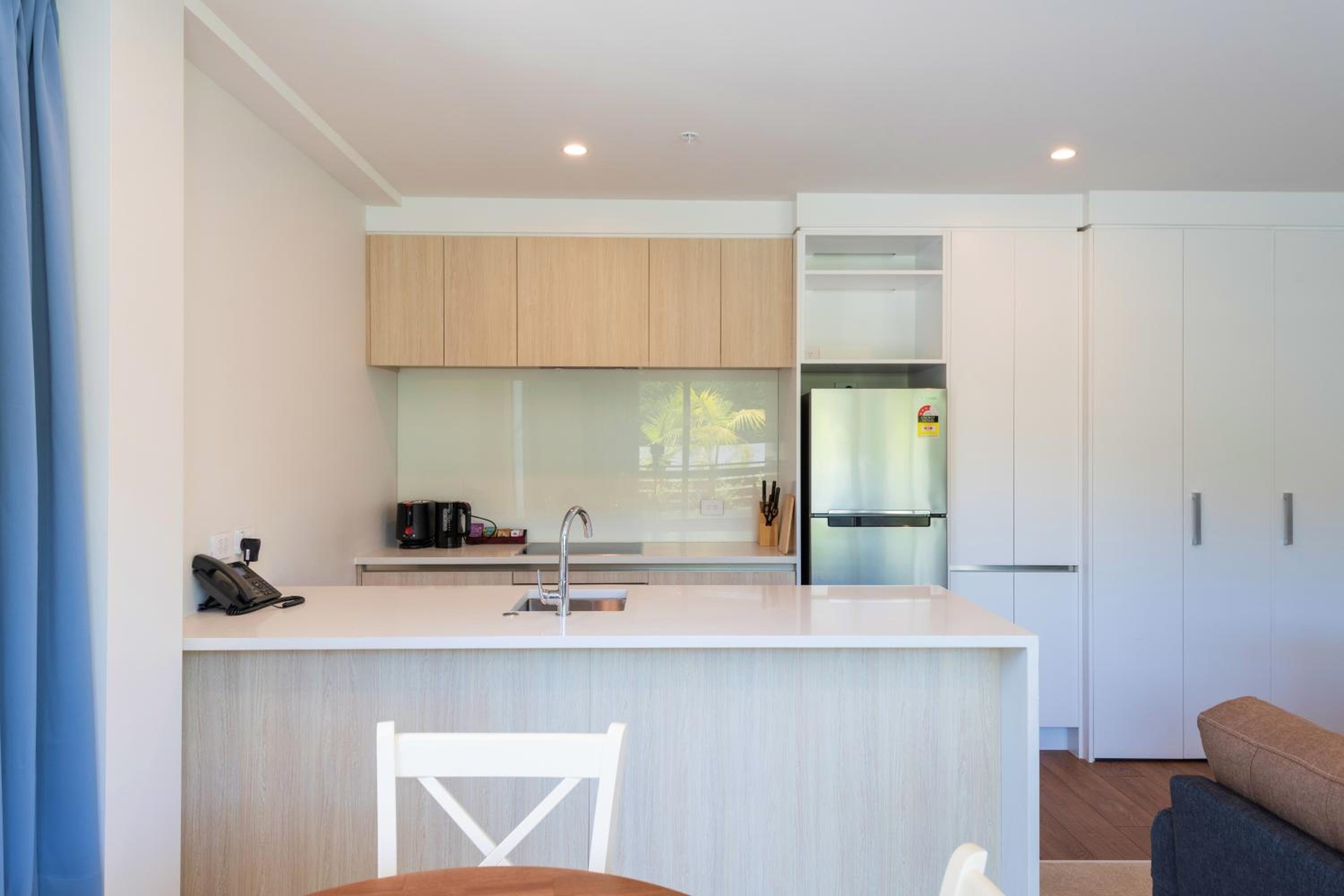 Superior Two-Bedroom Suite with Free Secured Parking - Photo 8