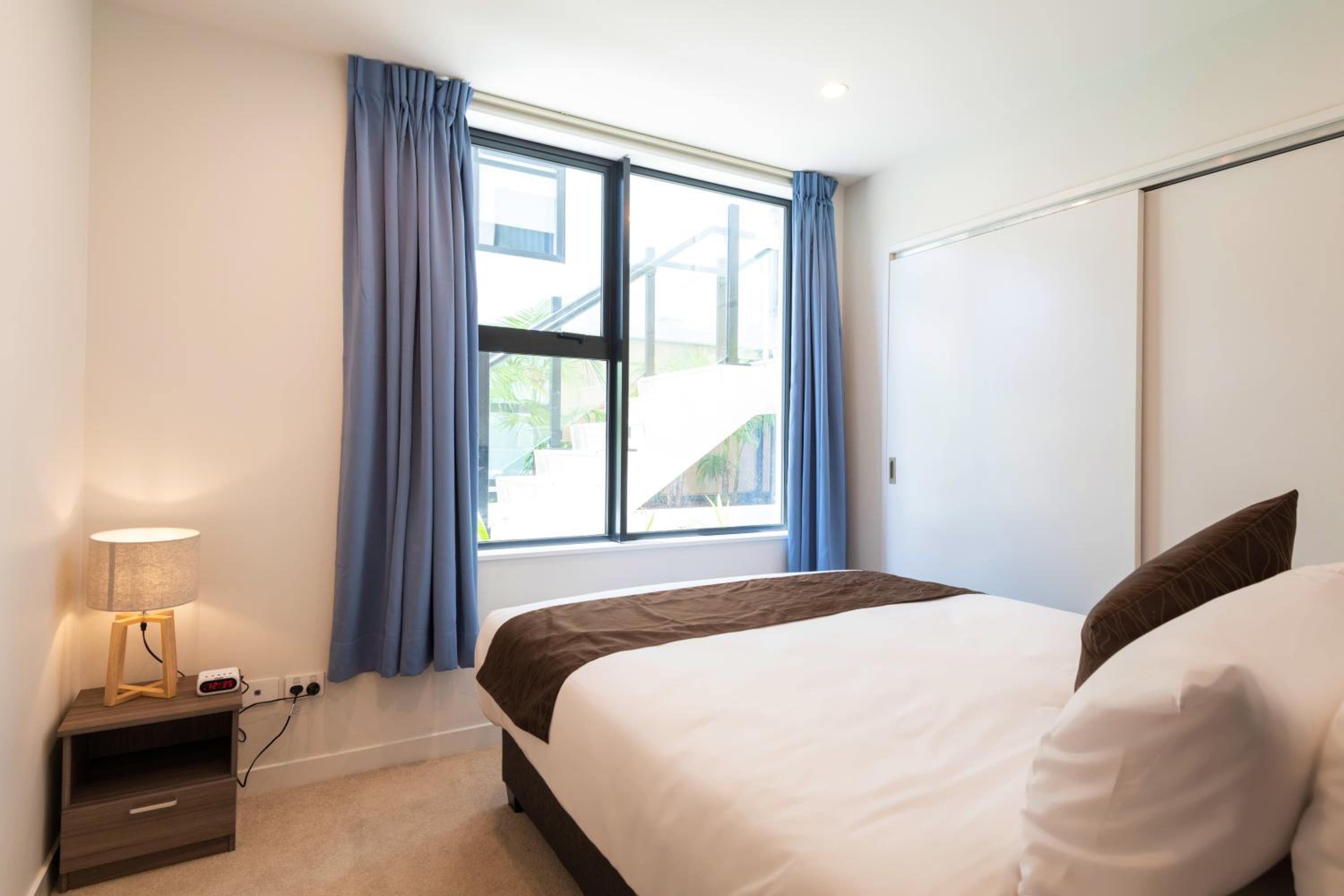 Superior Two-Bedroom Suite with Free Secured Parking - Photo 7