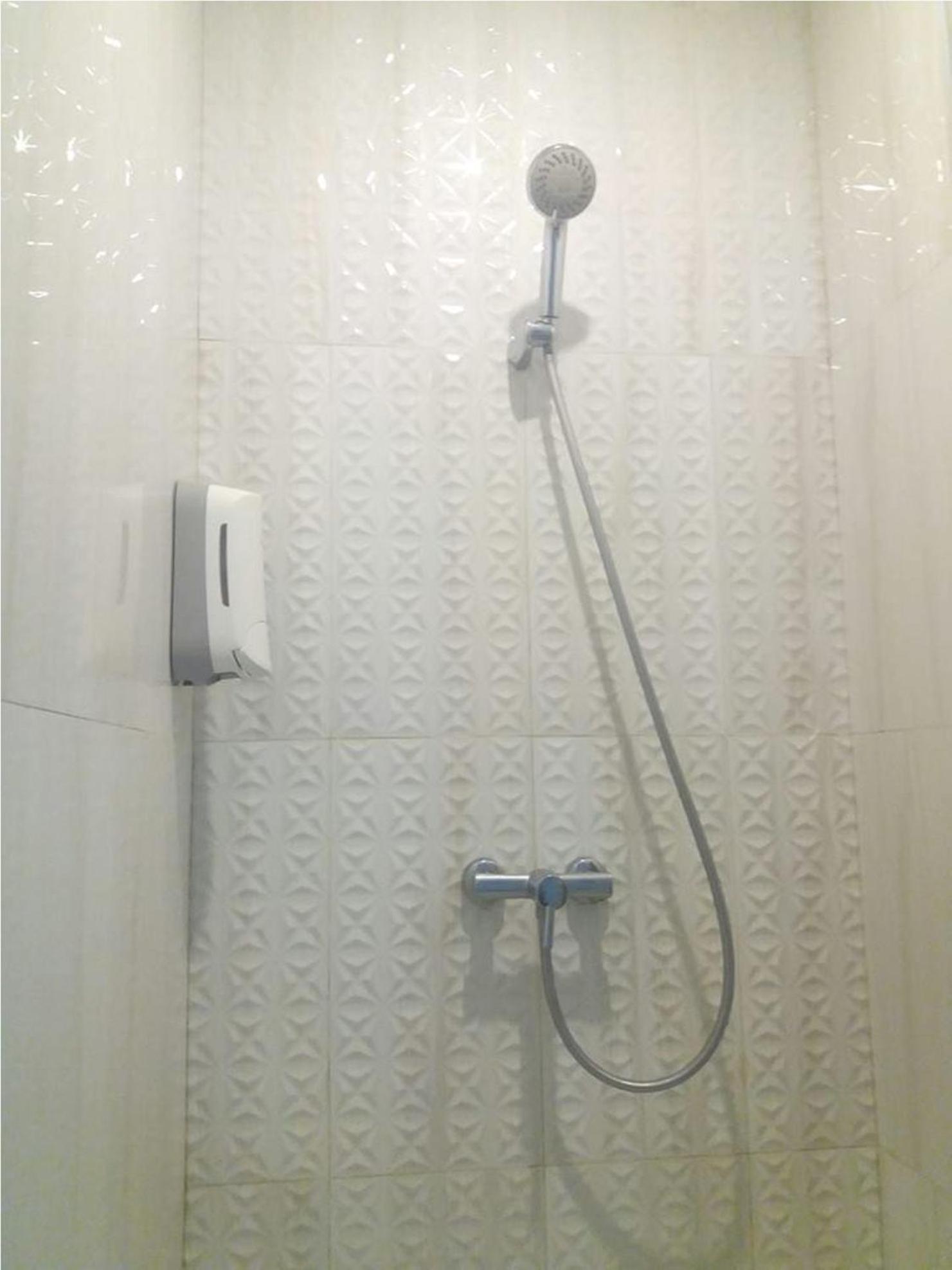 Small Double Room - Photo 4