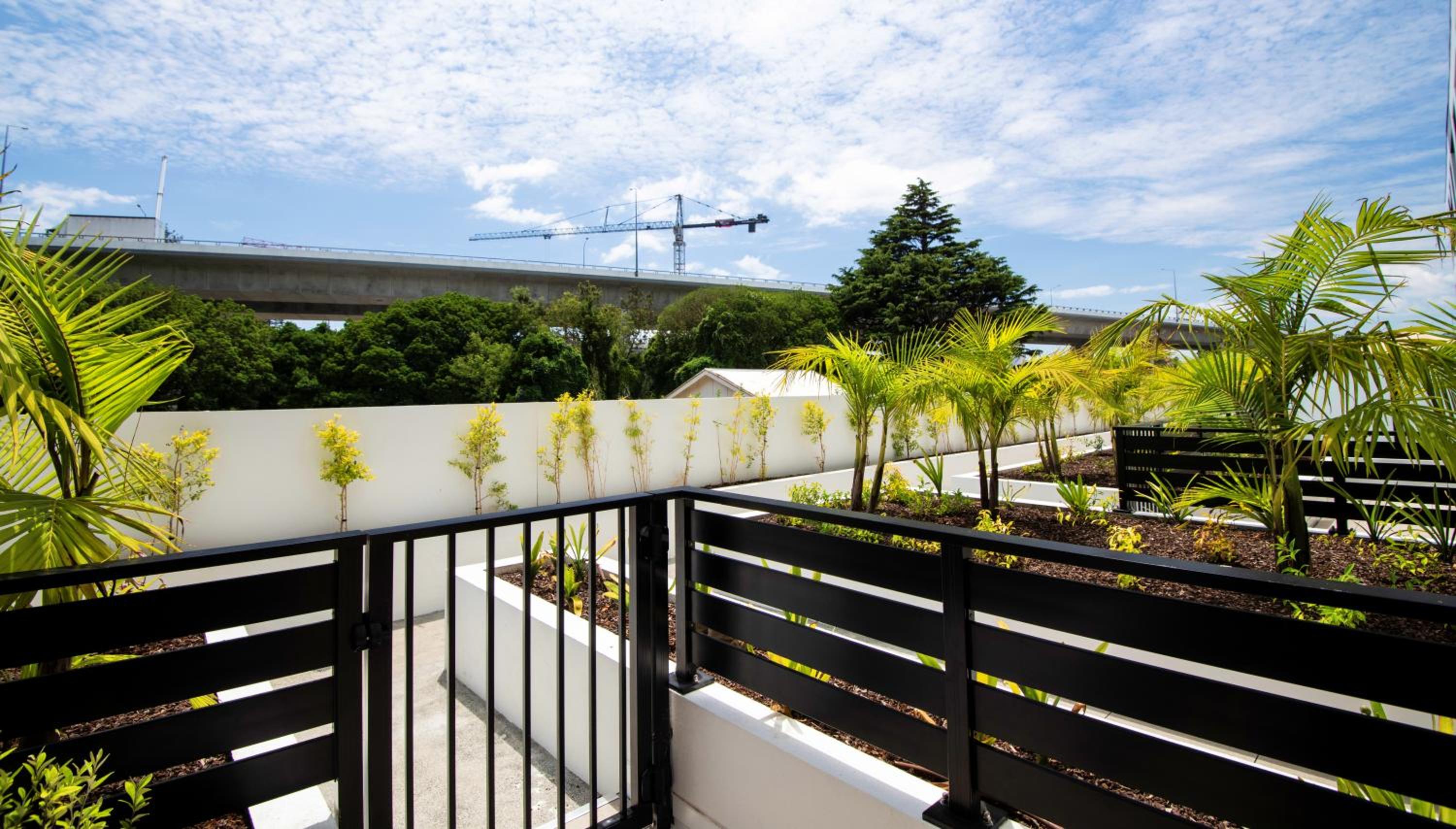 Superior Two-Bedroom Suite with Free Secured Parking - Photo 5