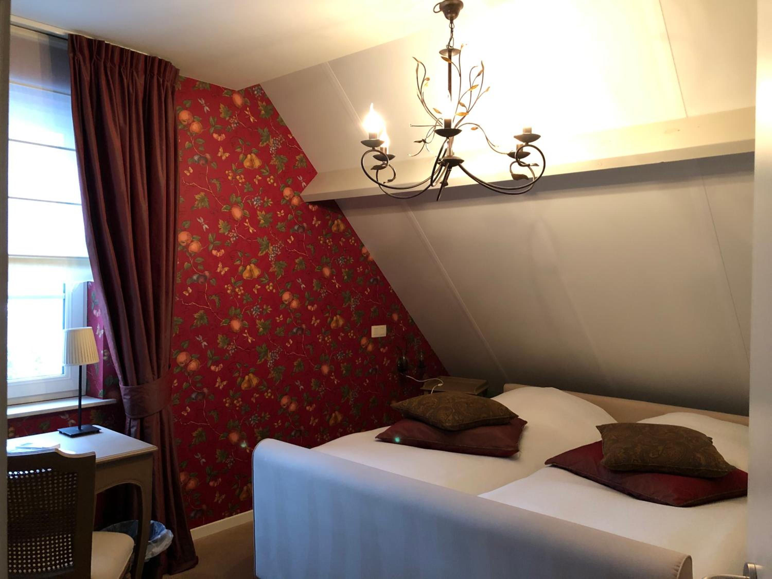 Standard Double Room - Photo 3