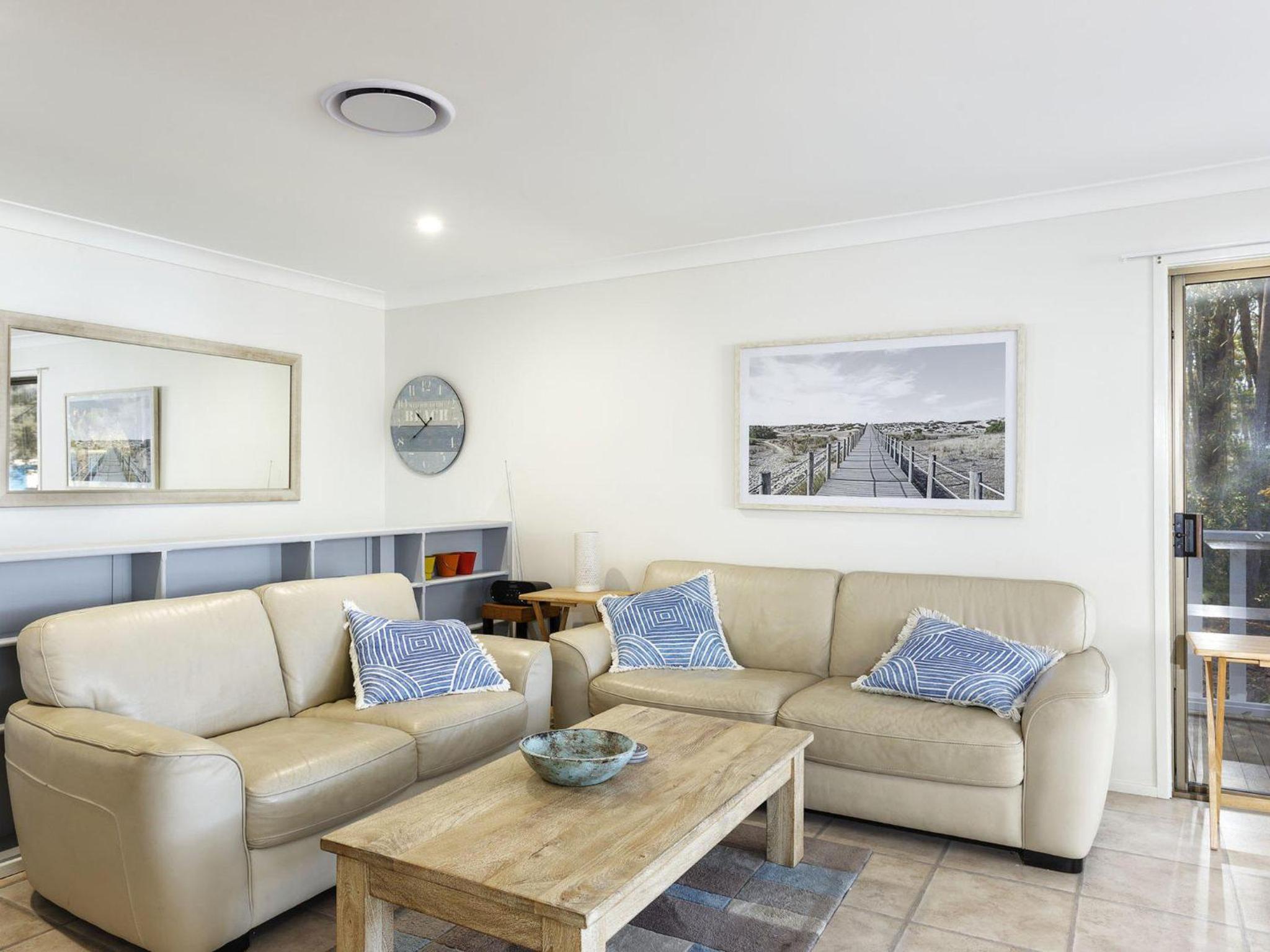 Four-Bedroom House photo 1