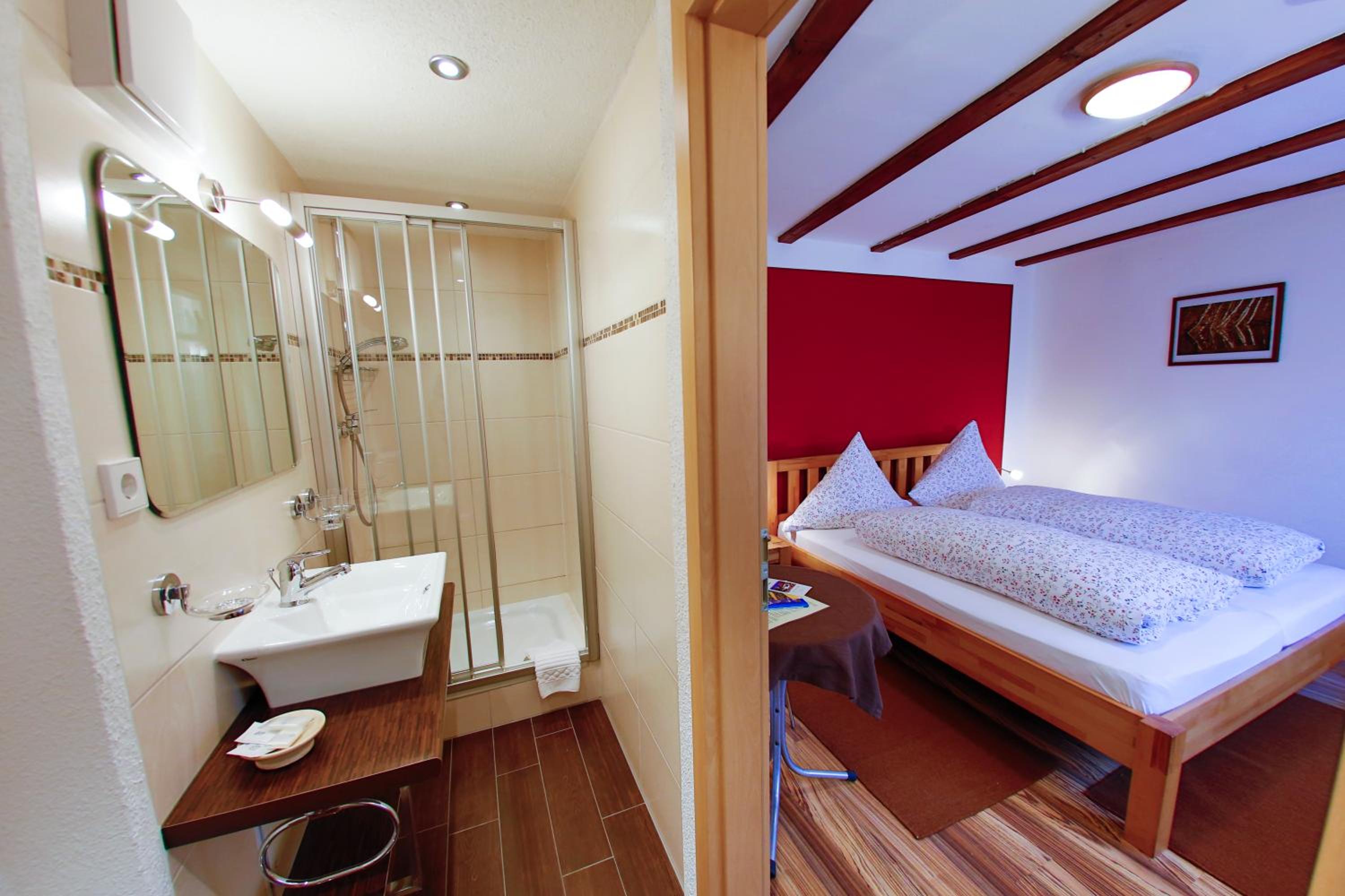 Small Double Room photo 2