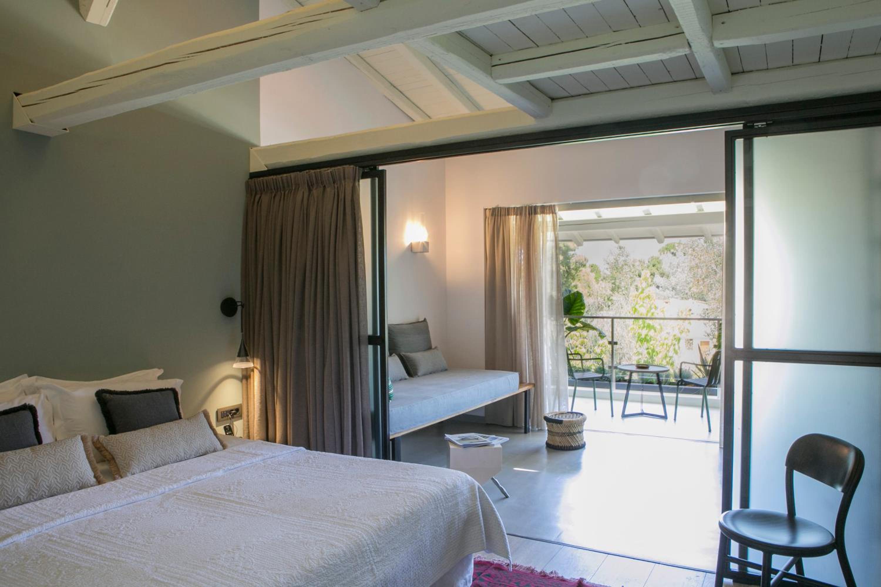 One Bedroom Suite with Balcony