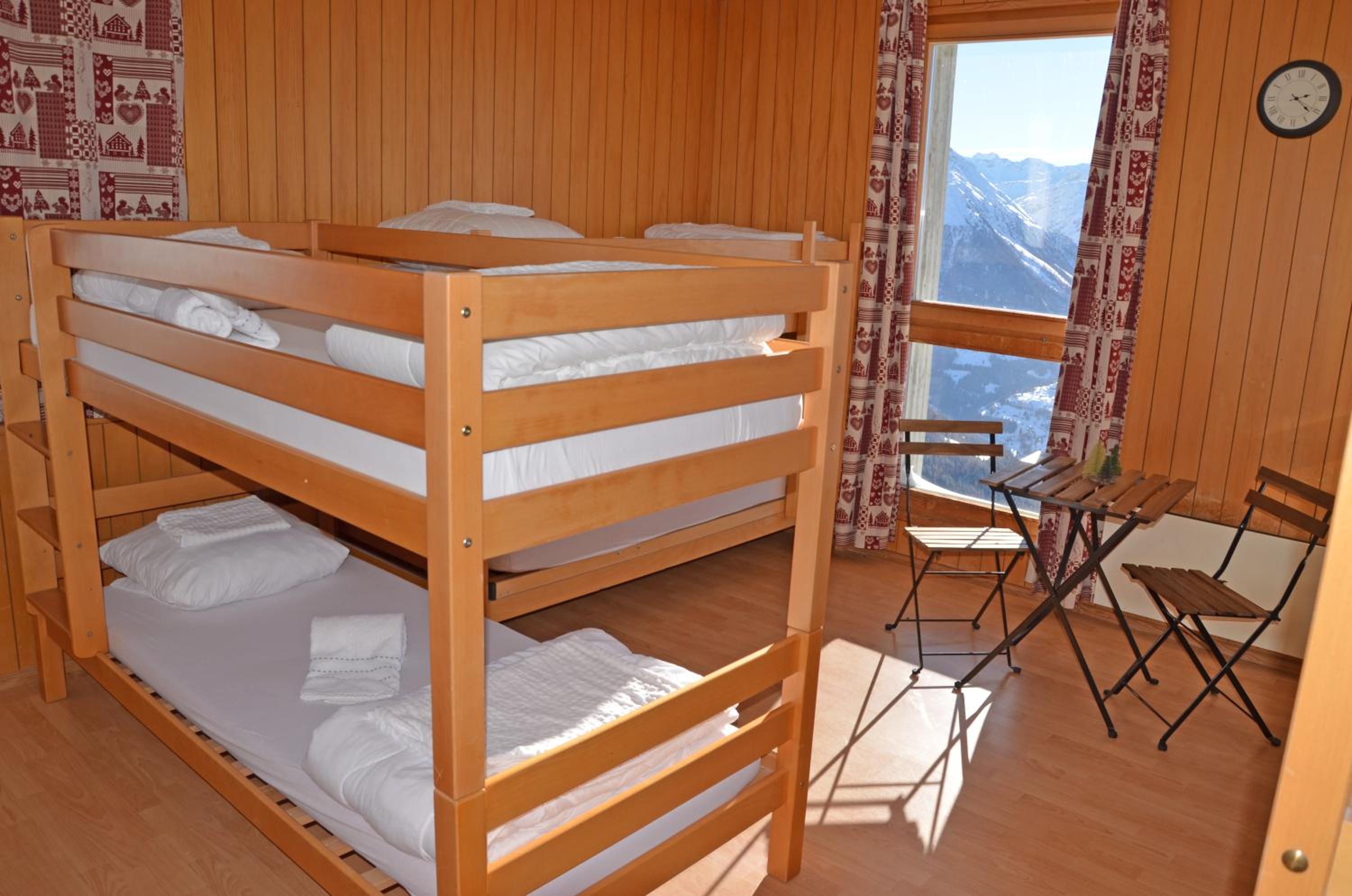 Apartment with Mountain View photo 1