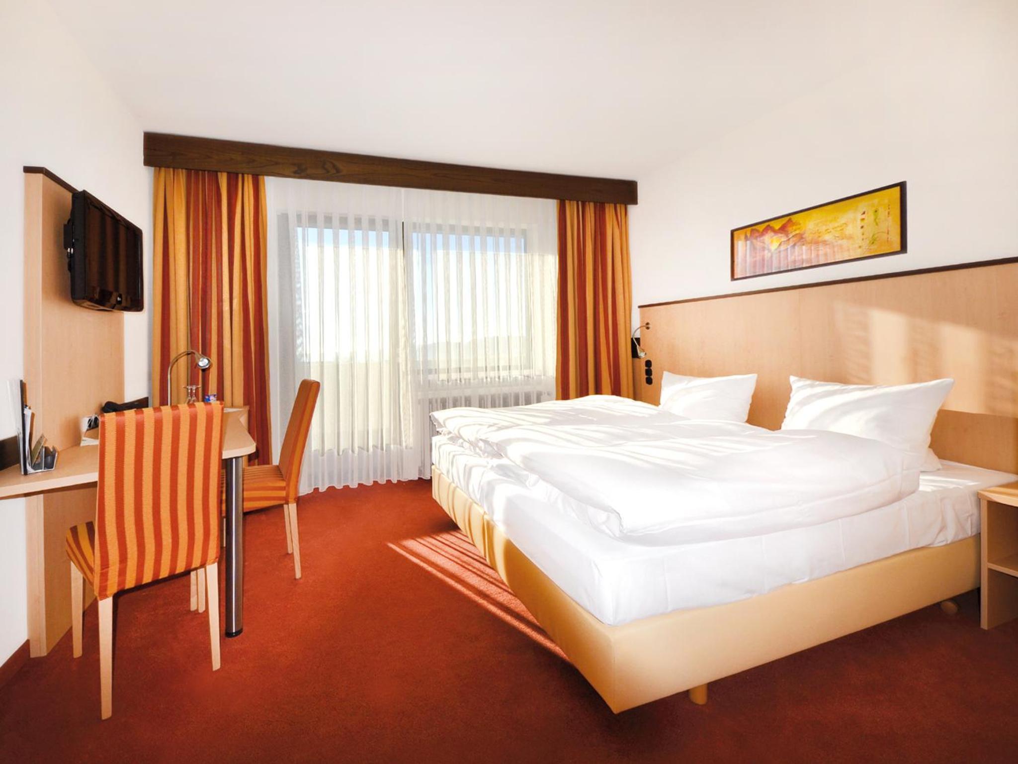 Standard Double or Twin Room - Photo 1