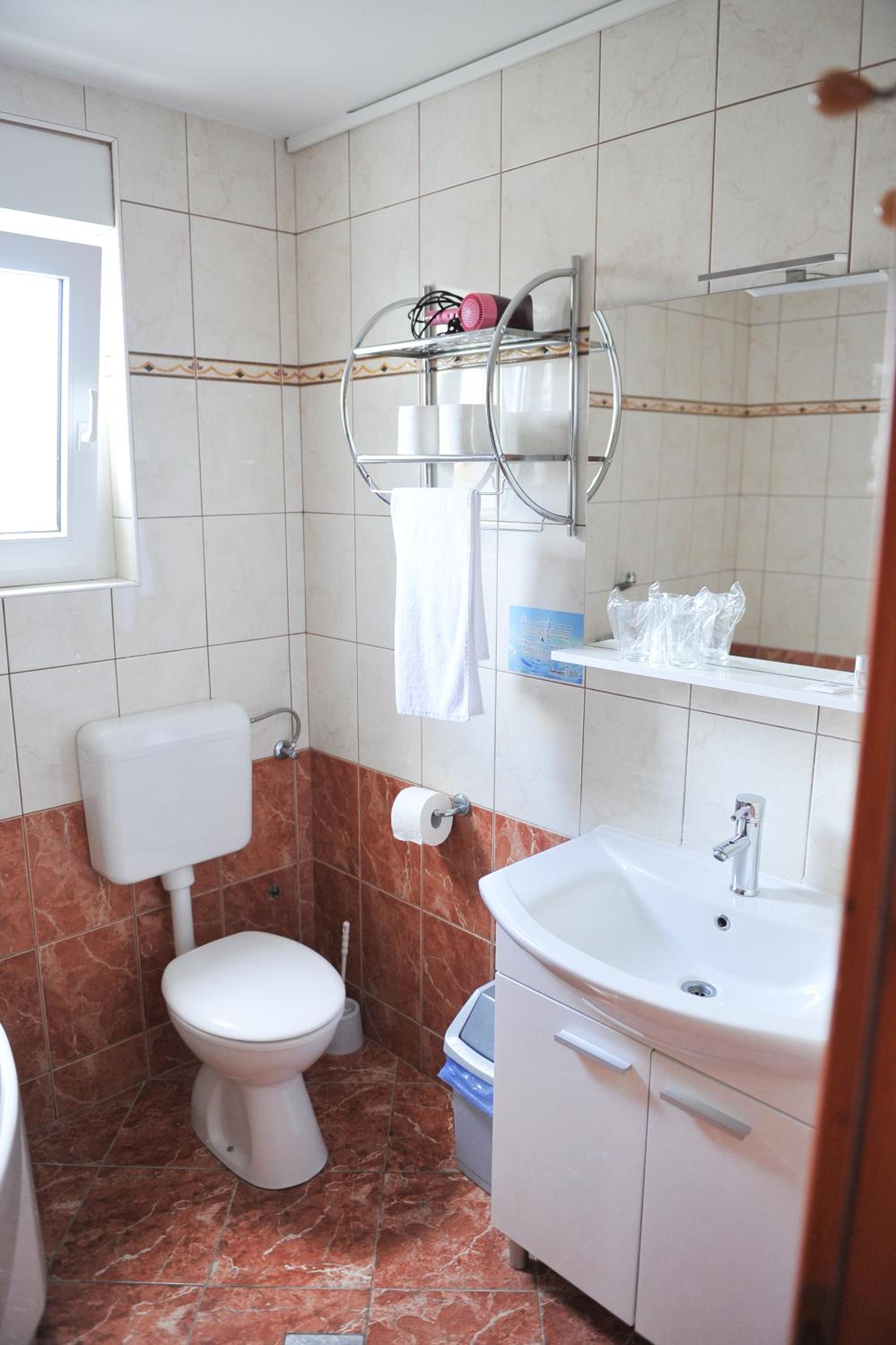 Two-Bedroom Apartment with Balcony - Photo 17