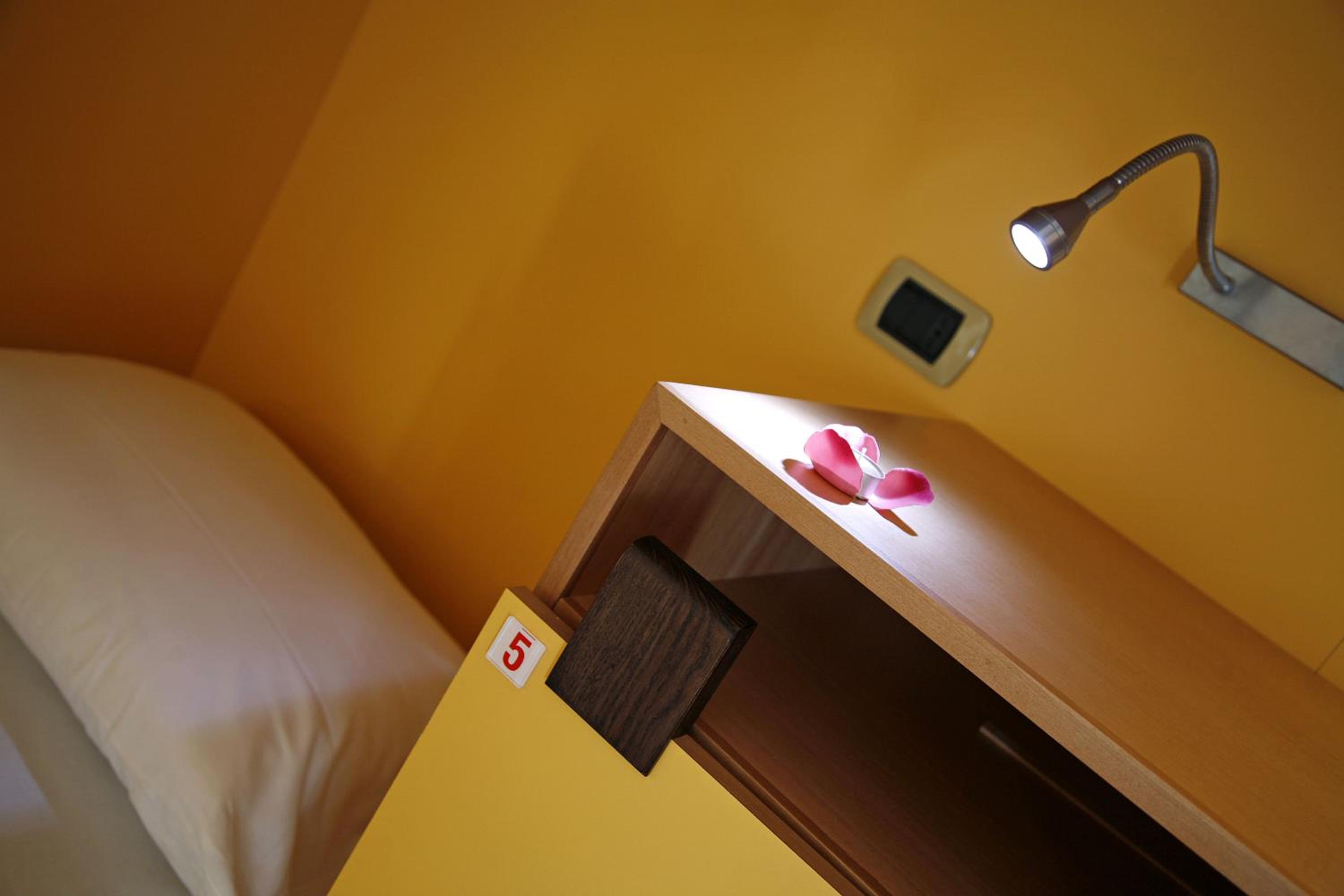 Bed in 8-Bed Mixed Dormitory Room