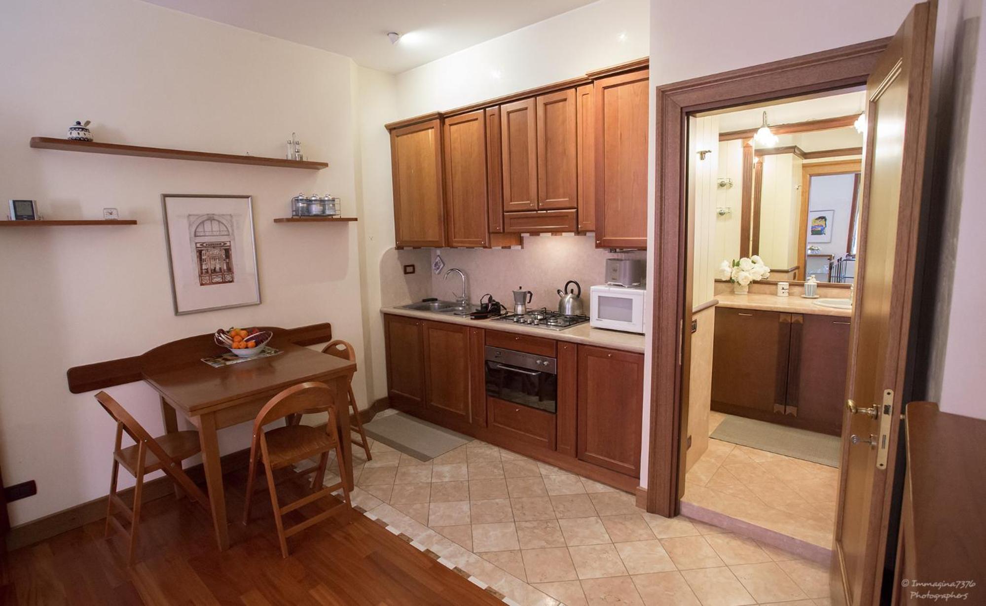 One-Bedroom Apartment photo 2