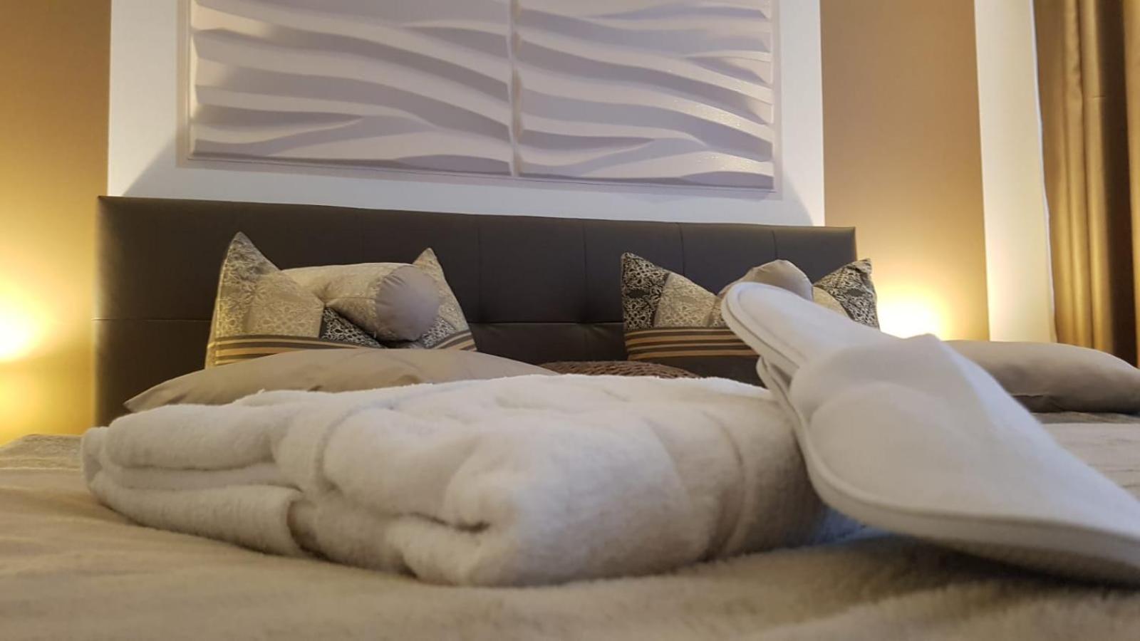 Double Room with Shared Bathroom