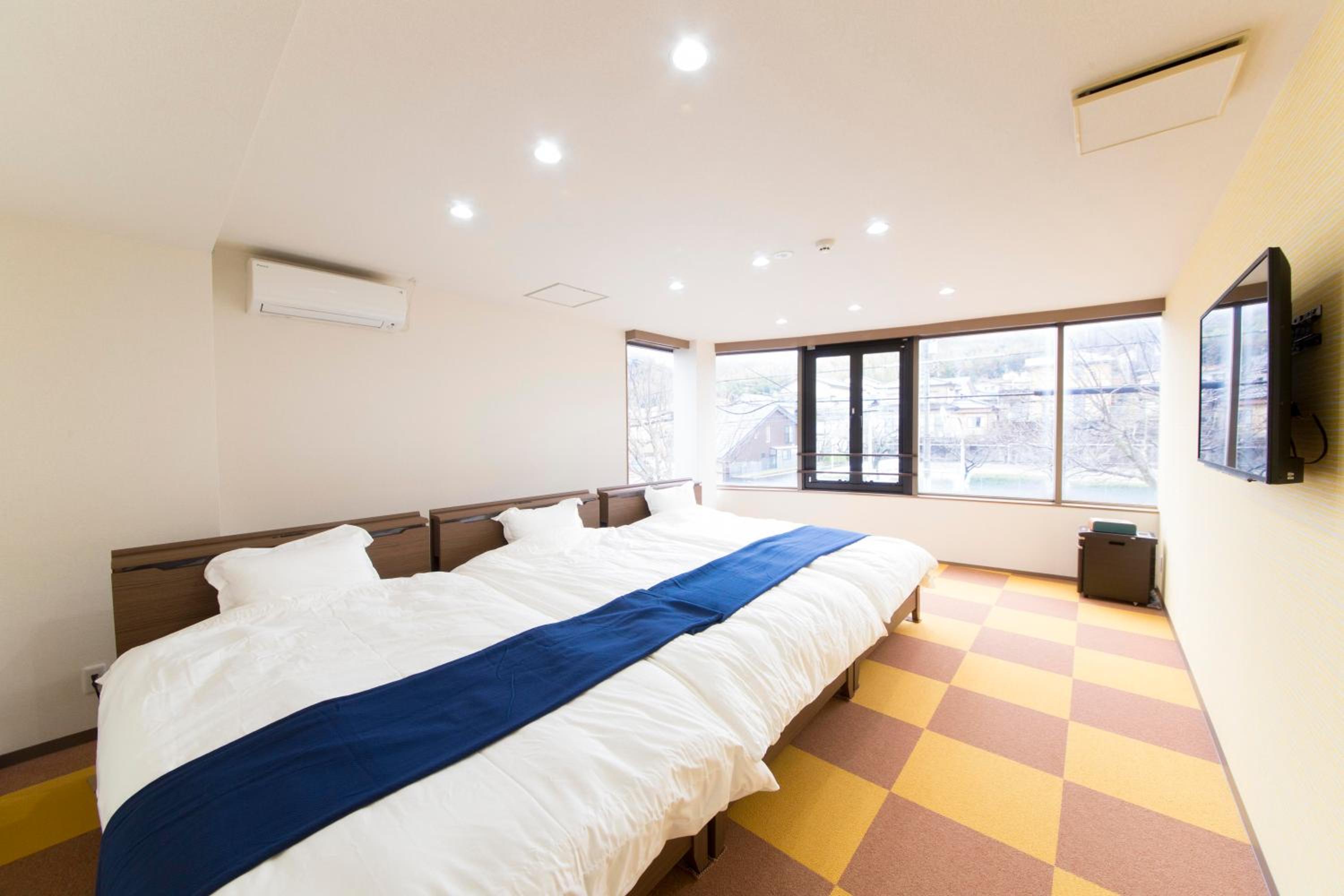 Triple Room - Photo 17