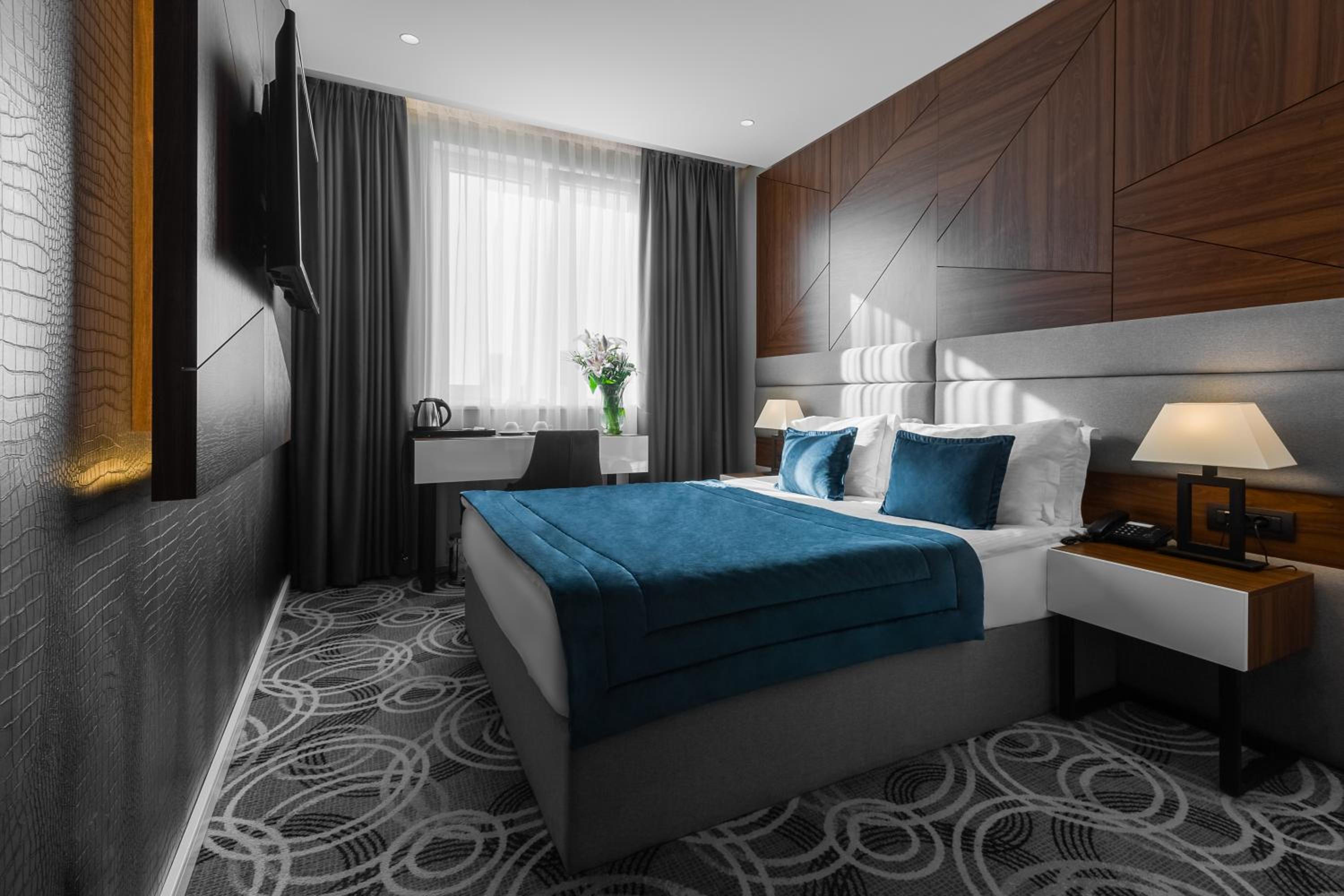 Standard Double Room with Free Parking photo 2